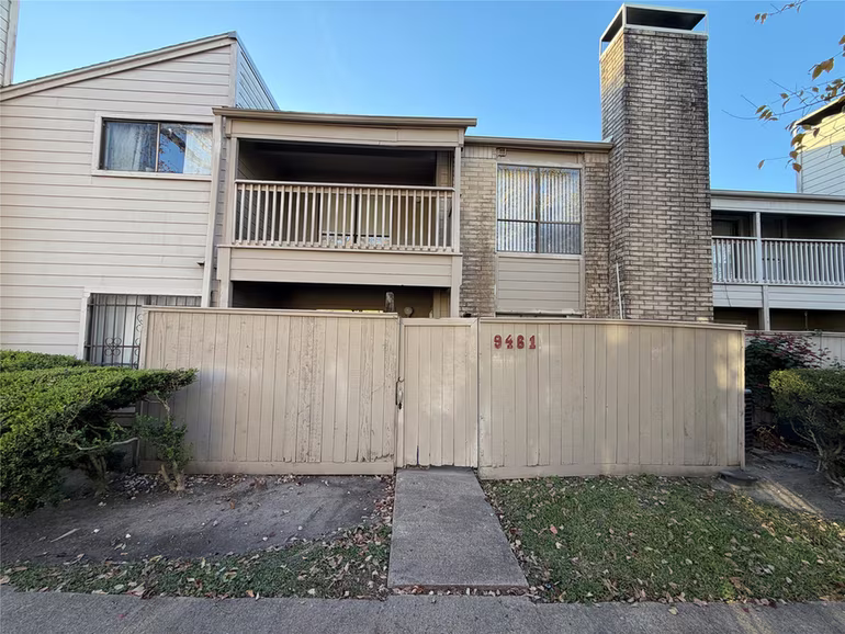Photo of 9461 Pagewood Lane, Houston, TX