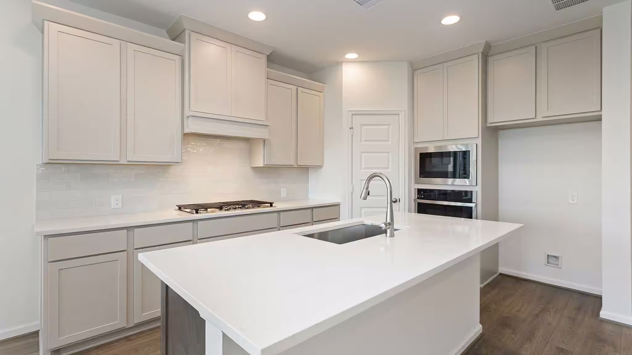 Photo 5 of 10315 Melida Dawn Way, Richmond, TX