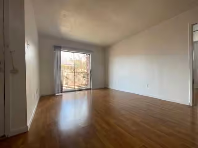 Photo 6 of 9201 Clarewood Drive 357, Houston, TX