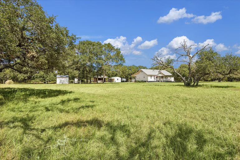 Photo 7 of 1000 Heiman Luedke Lane, Cat Spring, TX