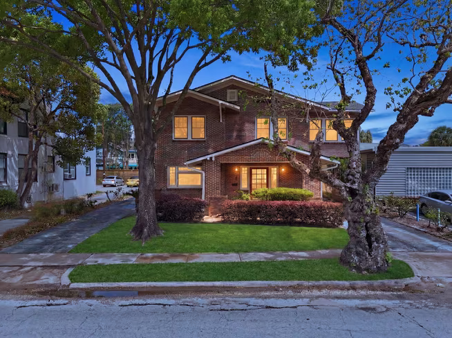 Photo of 626 W Alabama Street, Houston, TX