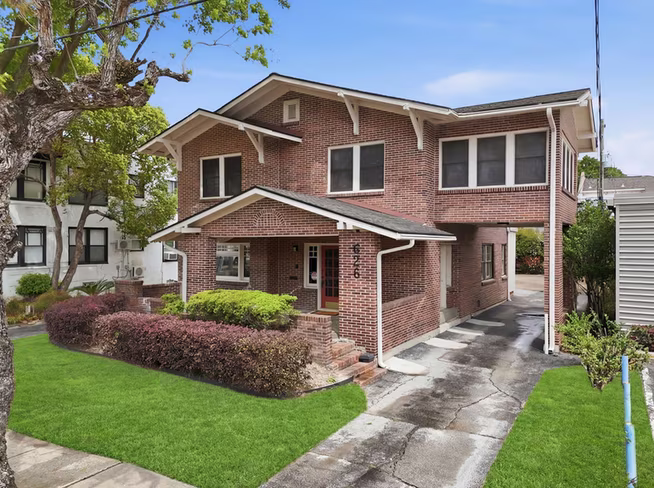 Photo 2 of 626 W Alabama Street, Houston, TX