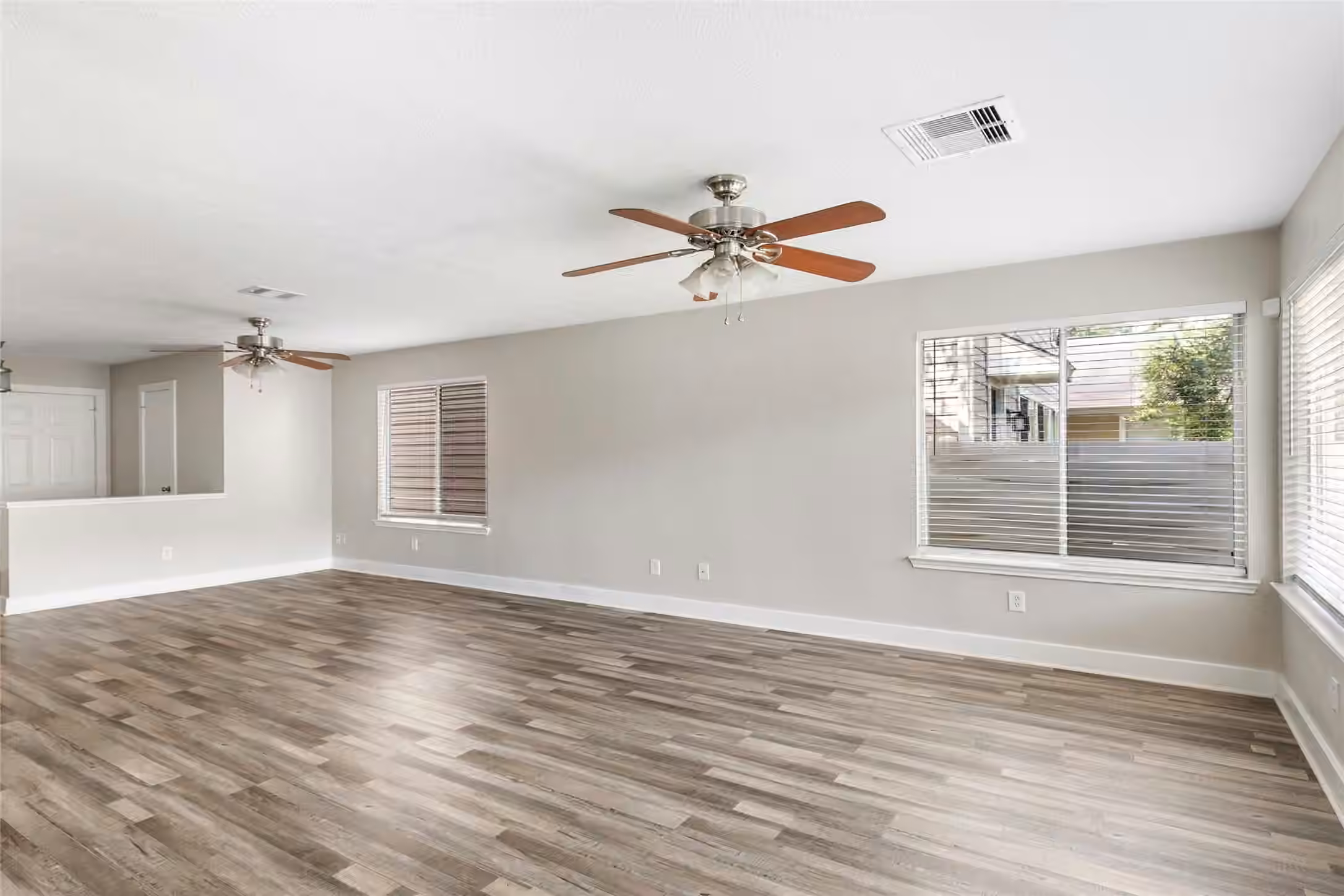 Photo 7 of 18906 Atasca Oaks Drive, Humble, TX