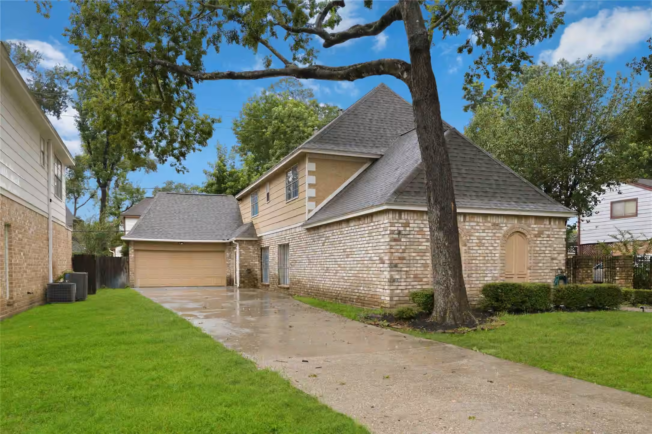 Photo 3 of 15110 Walters Rd Road, Houston, TX