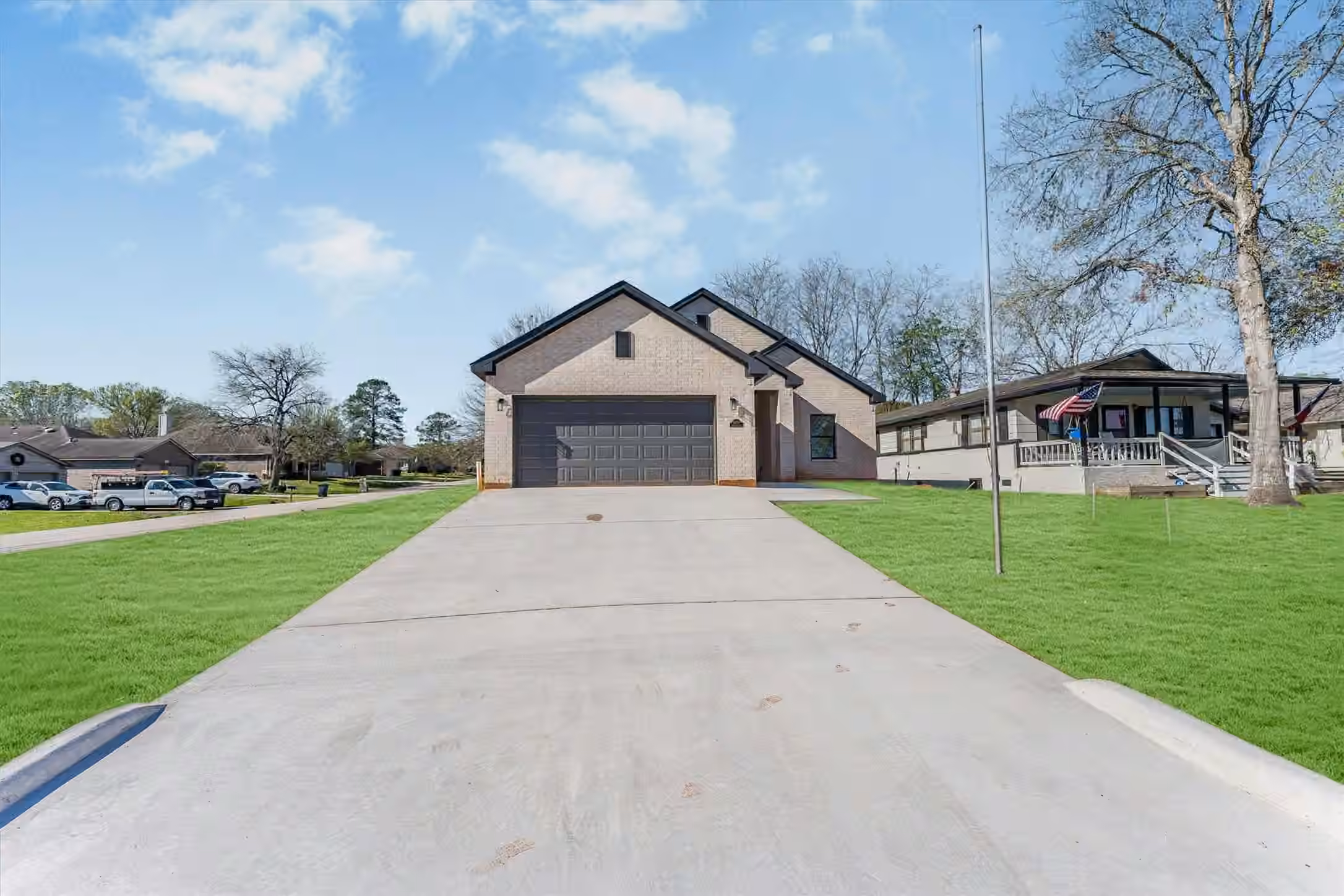 Photo 6 of 10703 Hillside Drive, Montgomery, TX