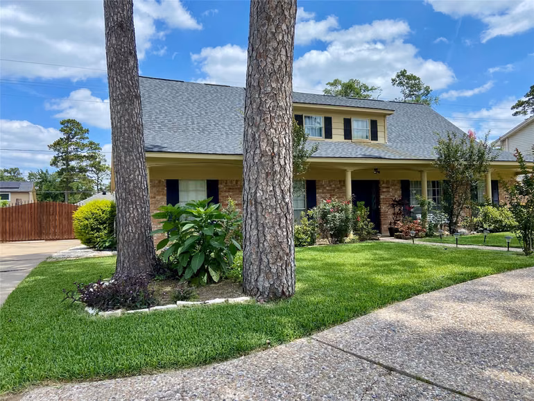 Photo 2 of 15010 Falling Creek Drive, Houston, TX
