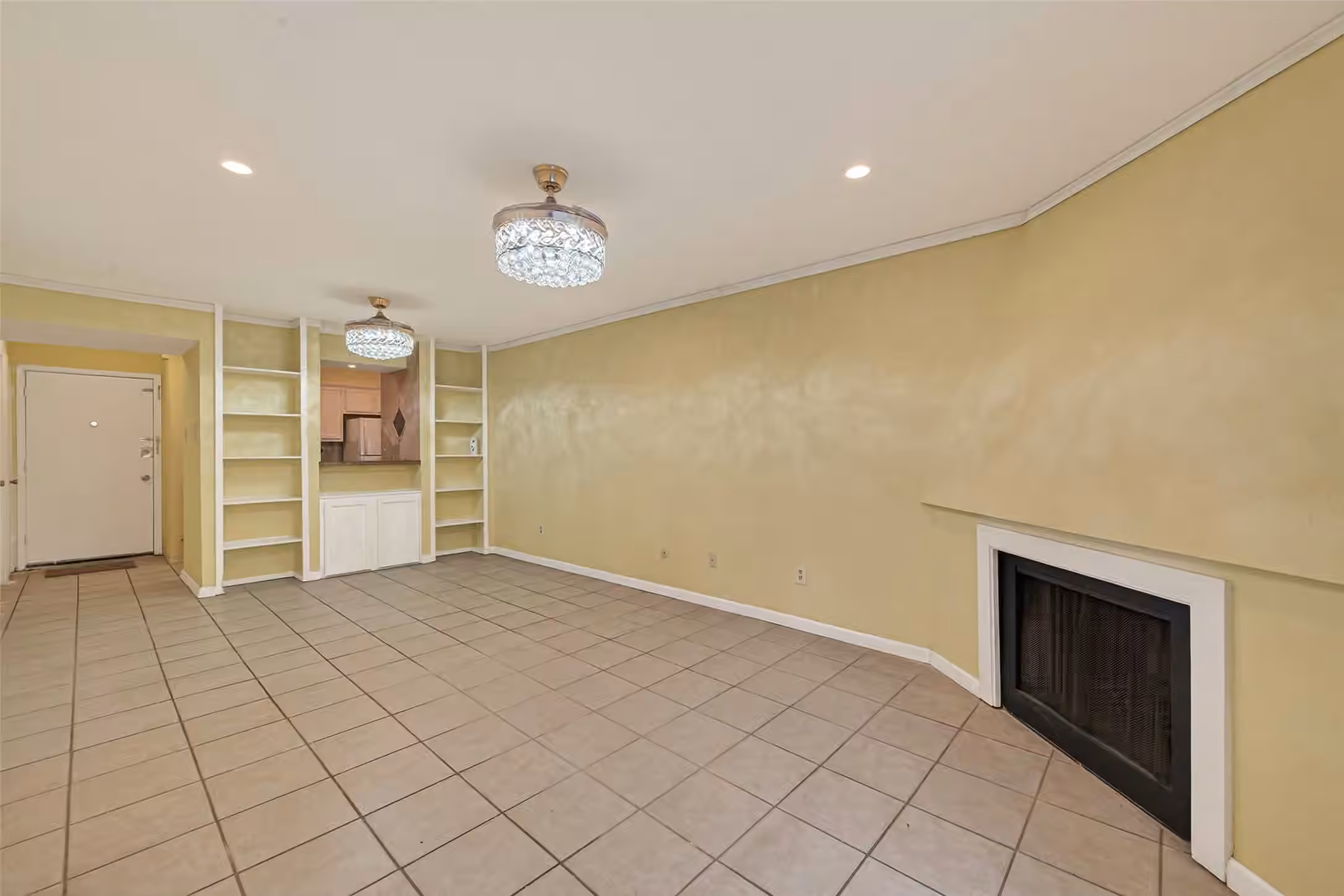 Photo 4 of 10075 Westpark Drive 84, Houston, TX