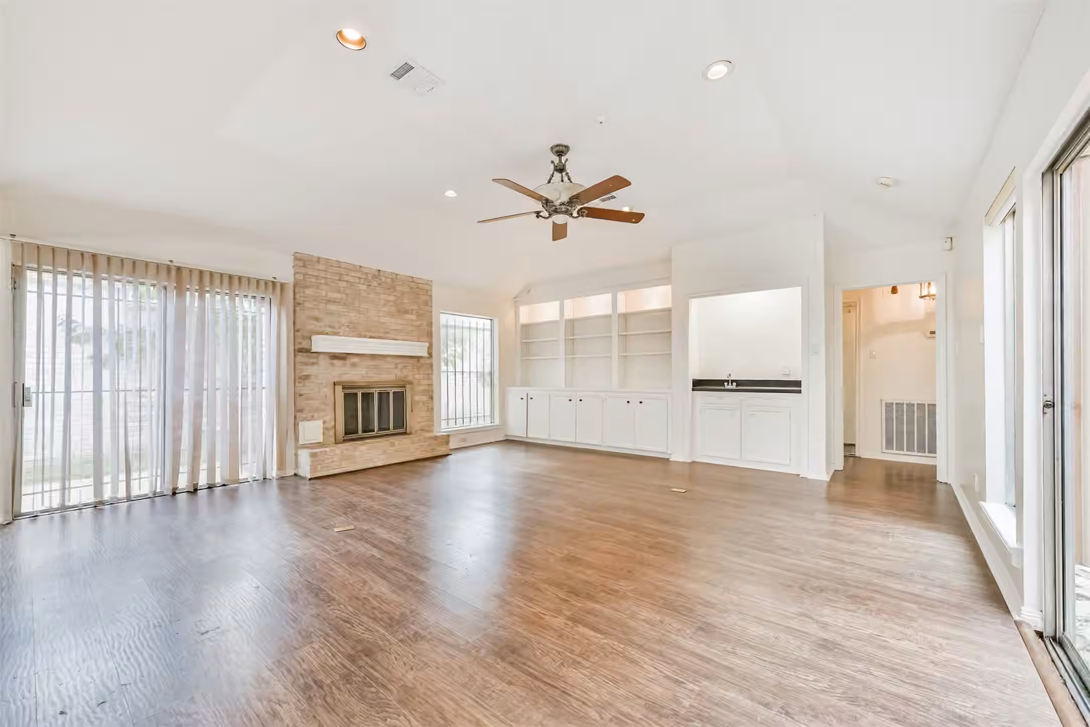 Photo 4 of 7815 Duffield Lane, Houston, TX