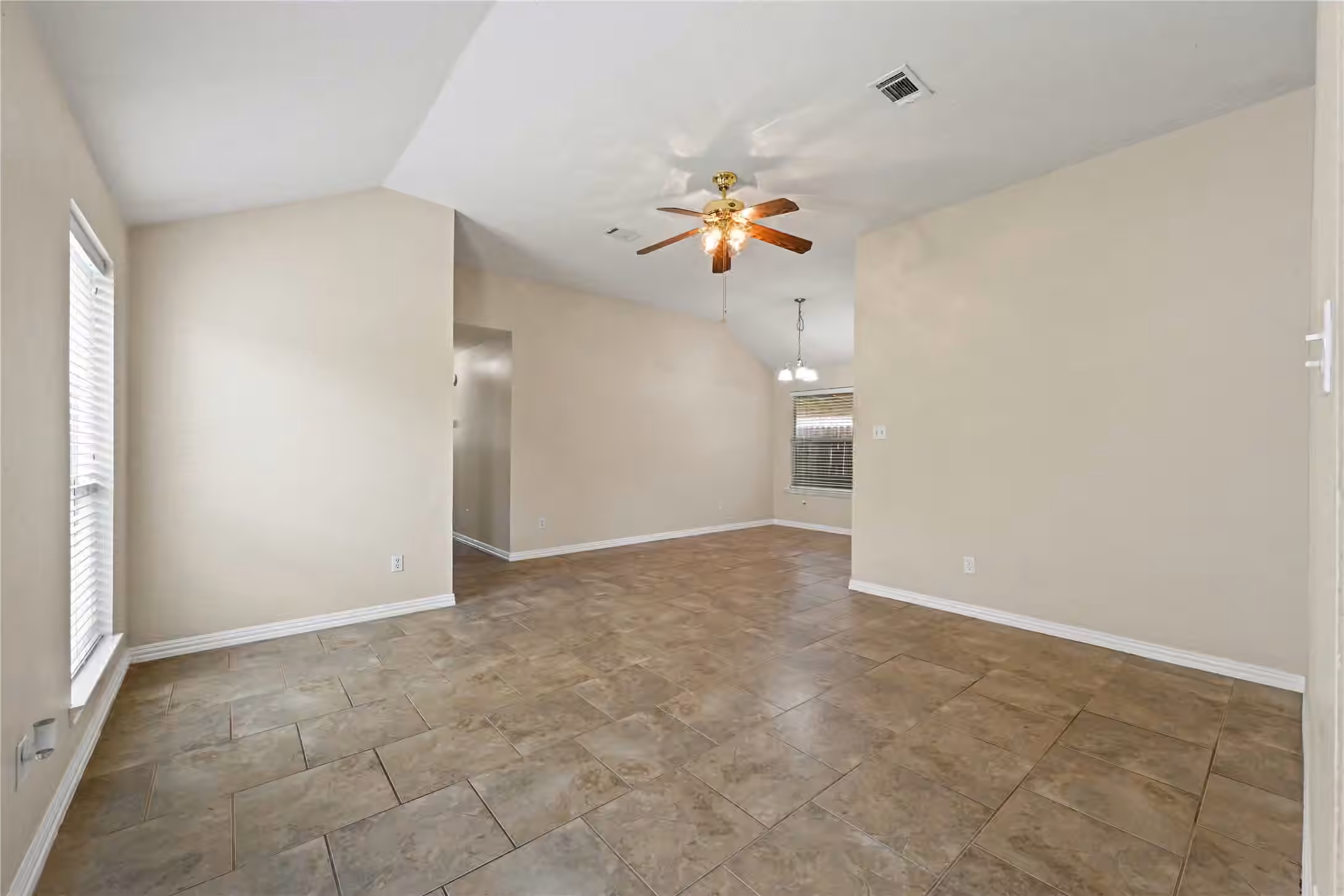 Photo 5 of 18210 Westlock Street, Tomball, TX
