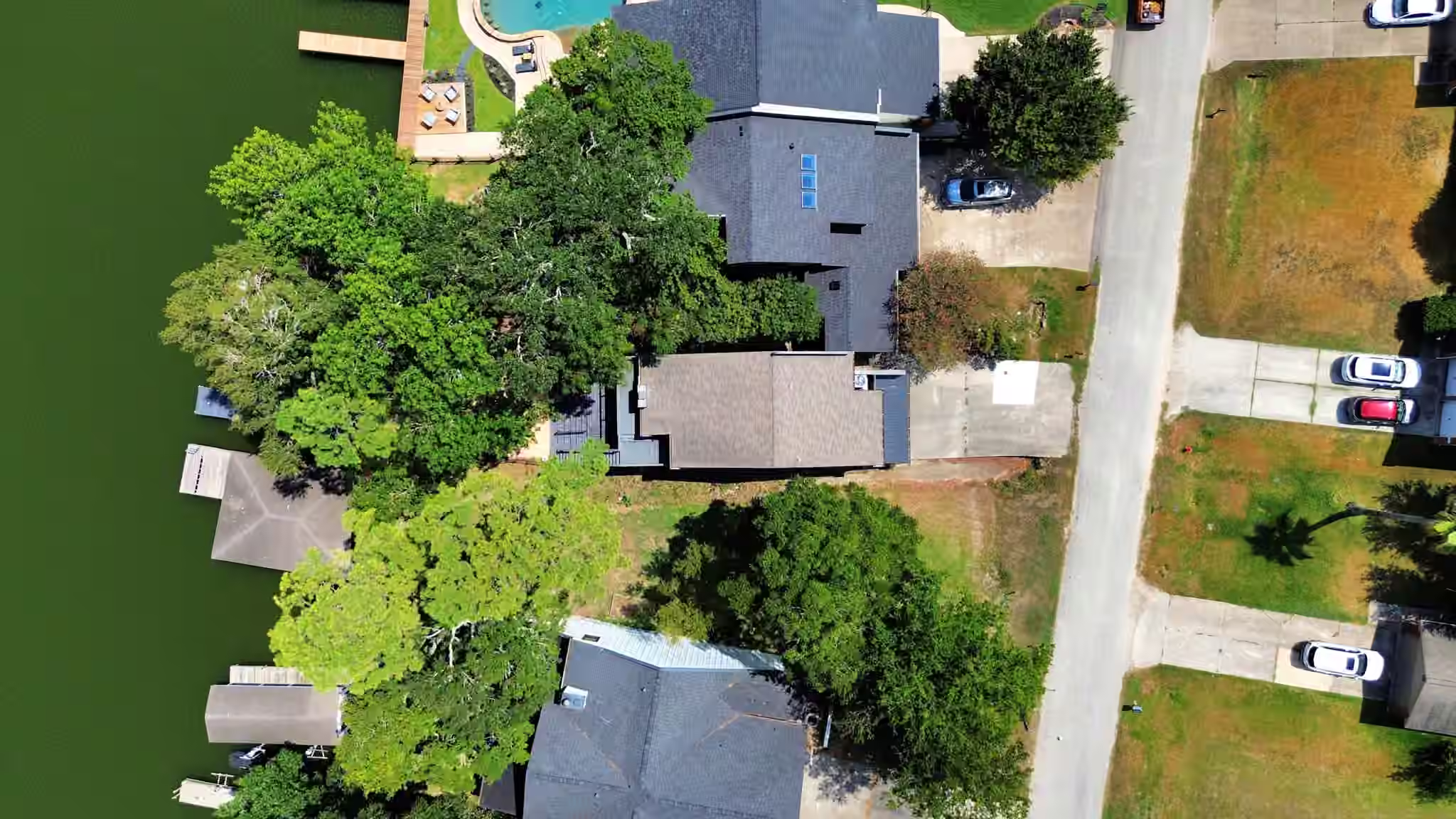 Photo of 854 Lake View Drive, Montgomery, TX 77356