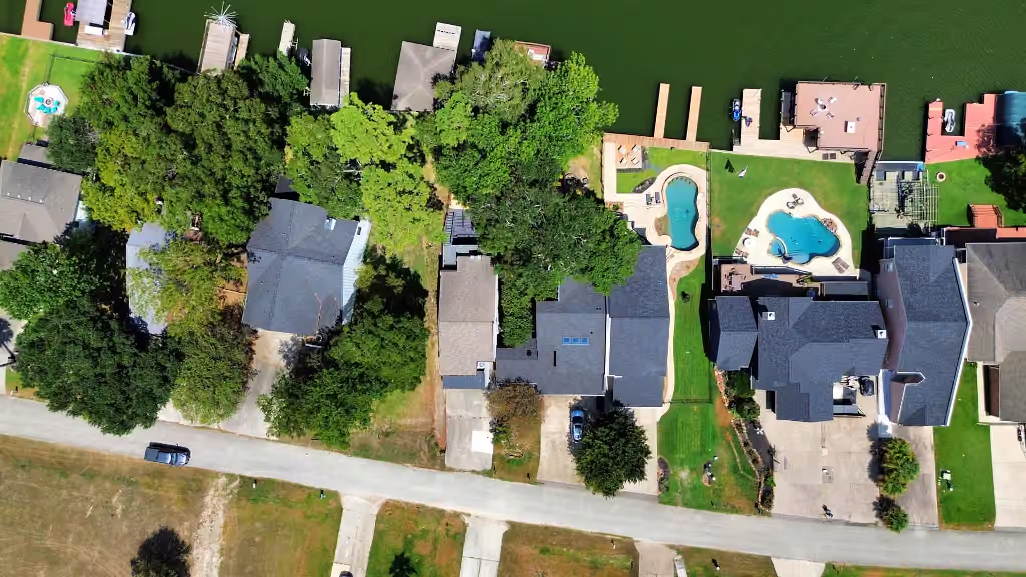 Photo 2 of 854 Lake View Drive, Montgomery, TX