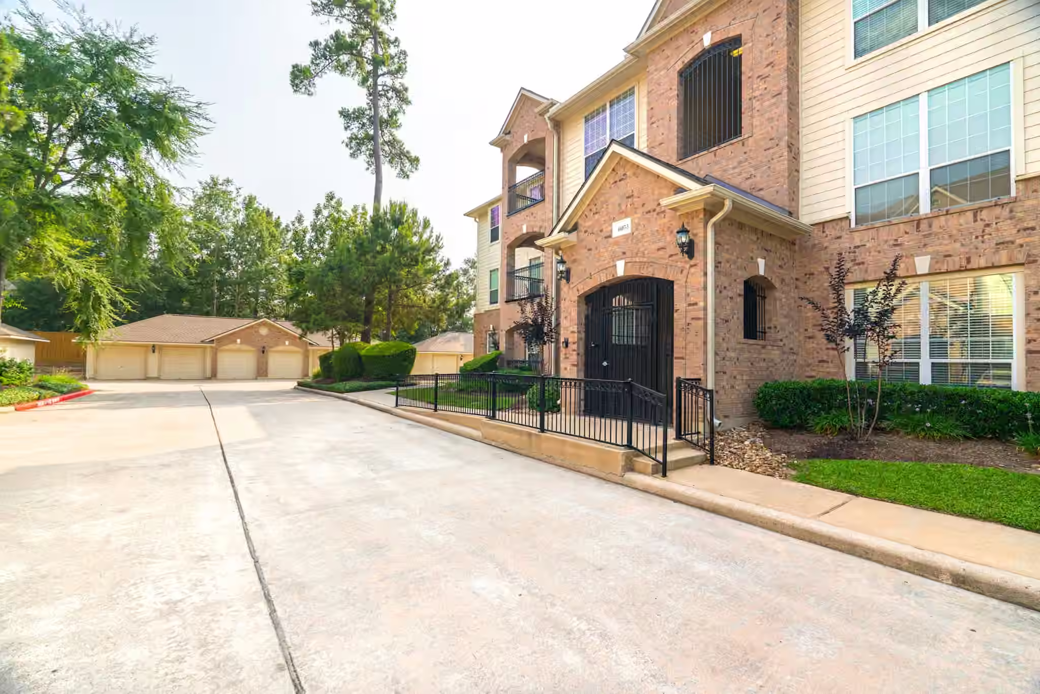 Photo 2 of 6607 Lake Woodlands Drive 312, The Woodlands, TX