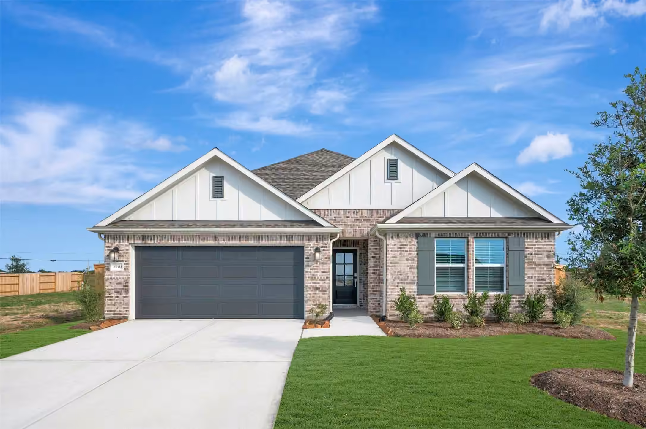 Photo of 2203 Lone Bronco Boulevard, Rosenberg, TX 77471
