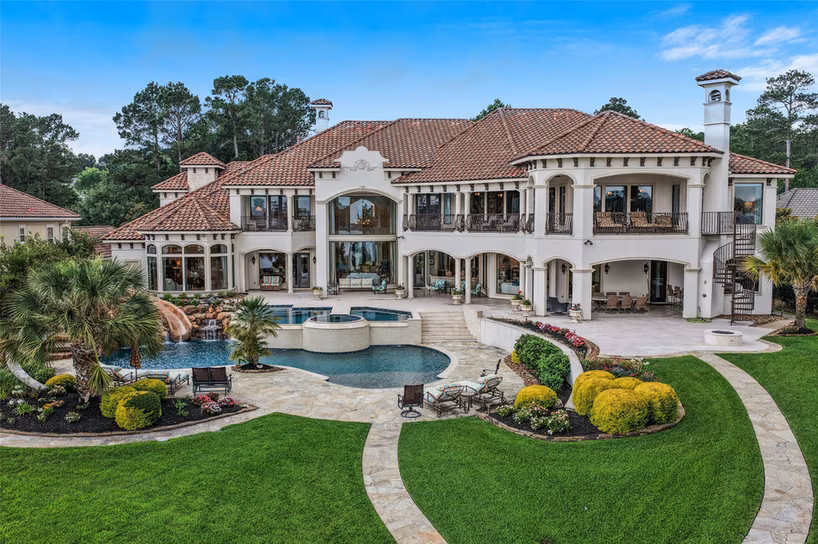 Photo of 11322 Harbor Breeze Drive, Montgomery, TX 77356