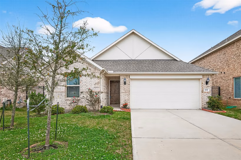 Photo of 233 Bonita Beach Drive, Katy, TX 77493