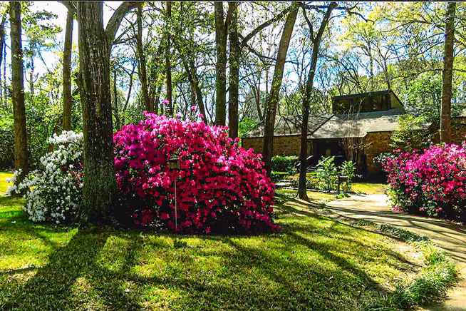 Photo 3 of 1776 Avenue S, Huntsville, TX