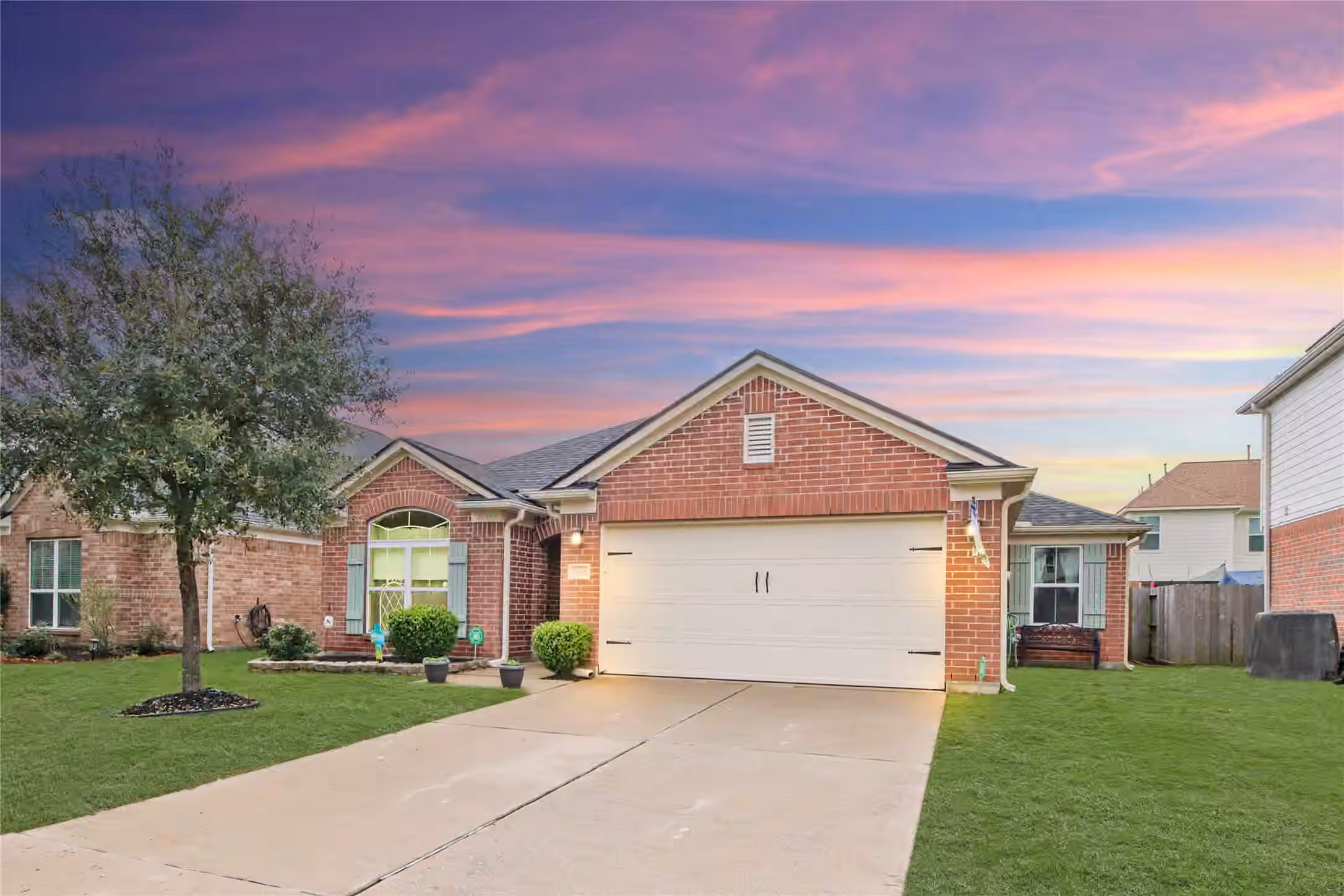 Photo of 9906 Knob Hollow Way, Conroe, TX