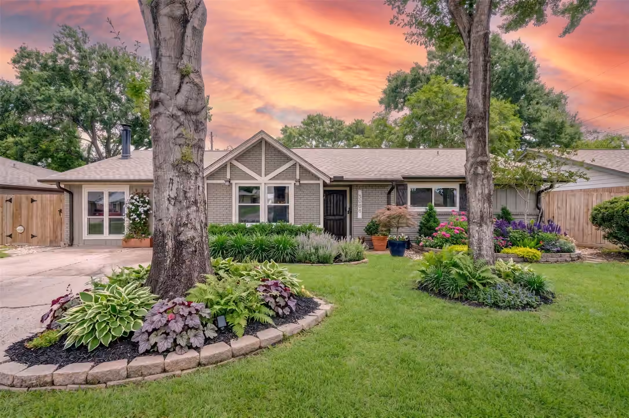 Photo 2 of 3006 Helberg Road, Houston, TX