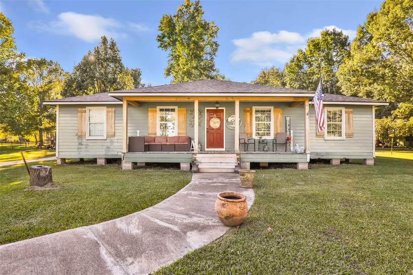 Photo of 97 County Road 2268, Cleveland, TX 77327
