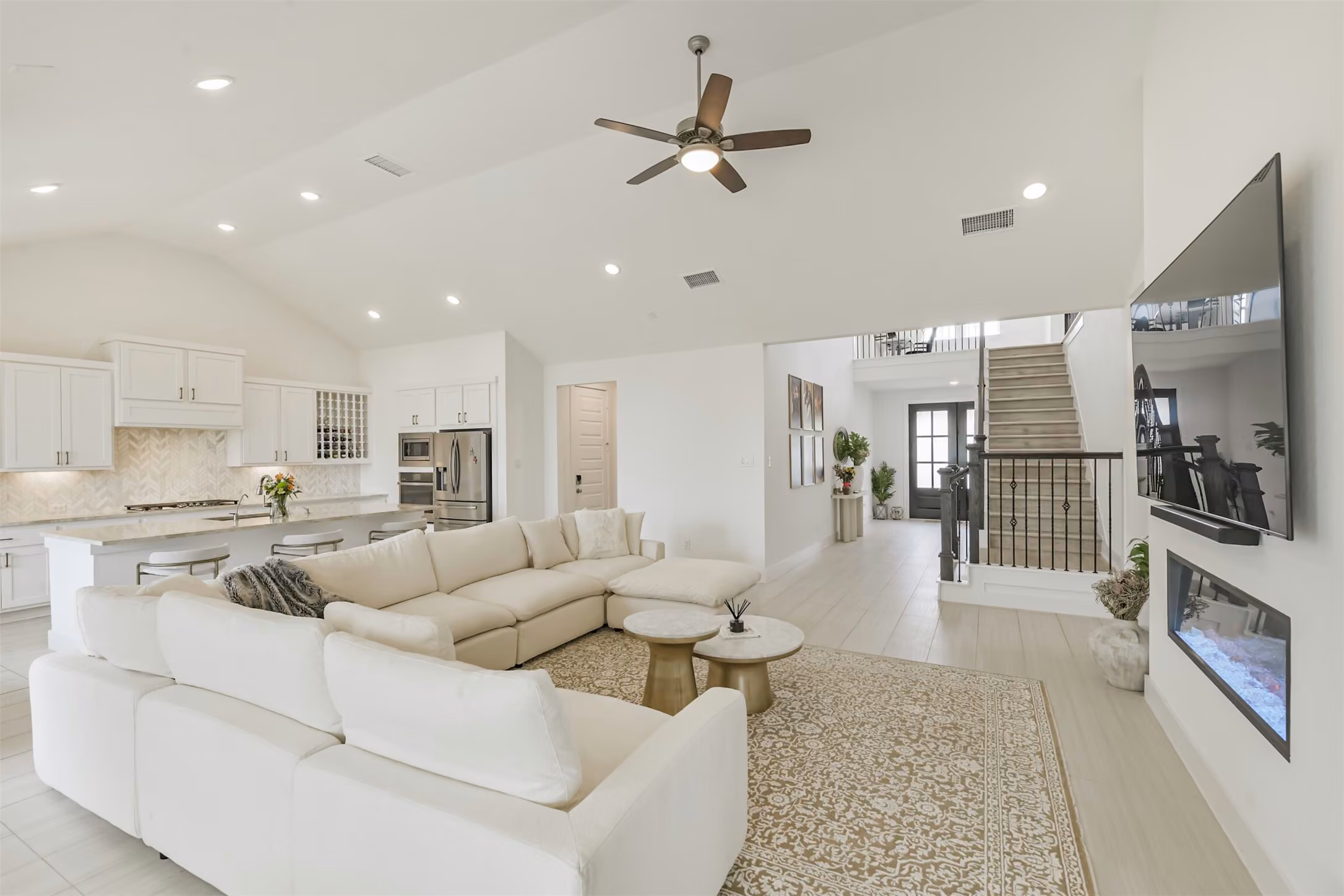 Photo 5 of 26923 Longwood Ledge Drive, Spring, TX