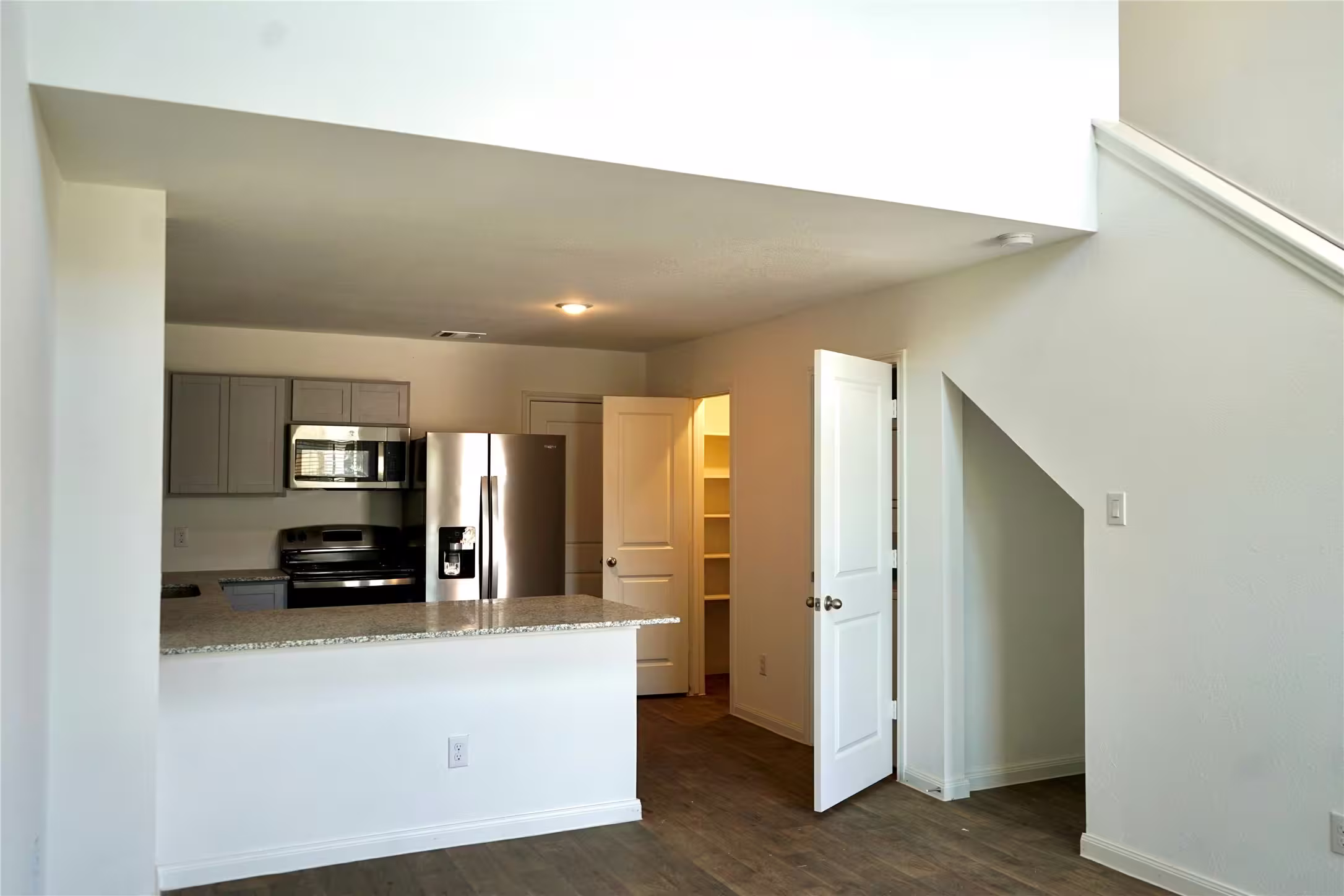 Photo 5 of 16418 Valerie Marie Place, Conroe, TX