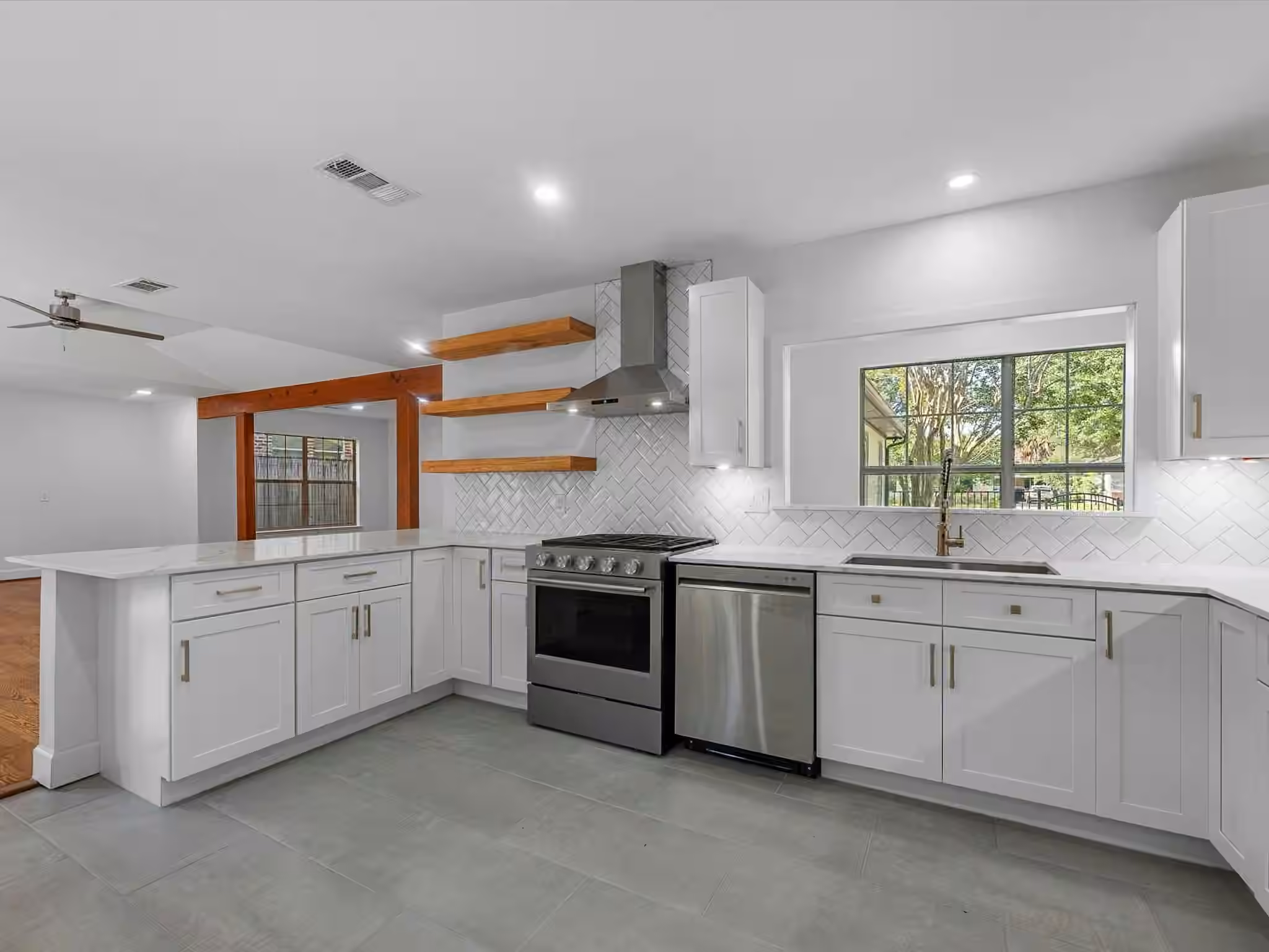 Photo 7 of 3210 Elmridge Street, Houston, TX