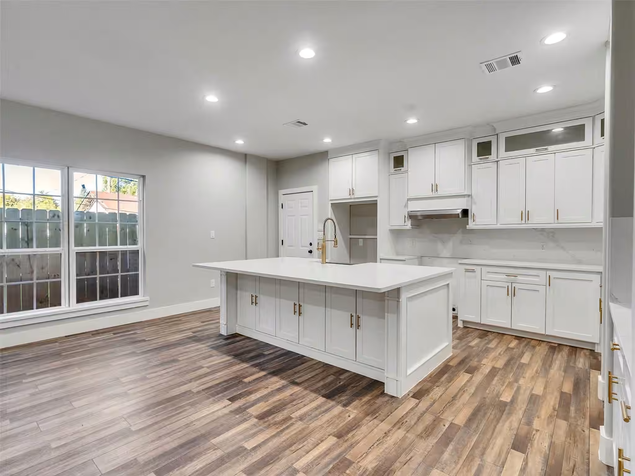 Photo of 235 Hahlo Street, Houston, TX