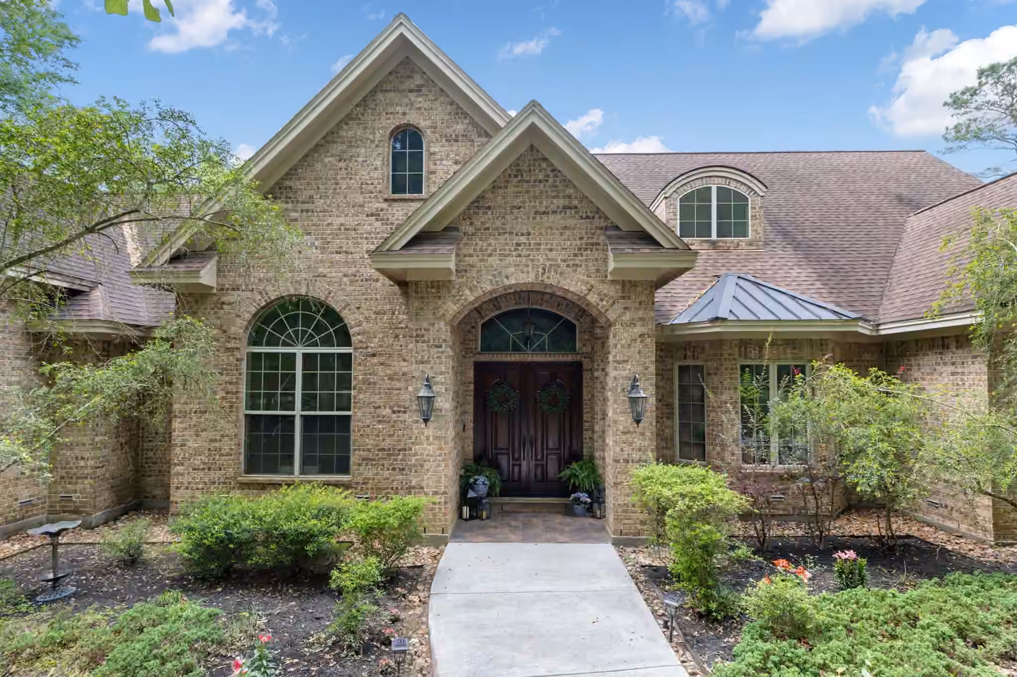 Photo 3 of 7421 Enchanted Stream Drive, Conroe, TX