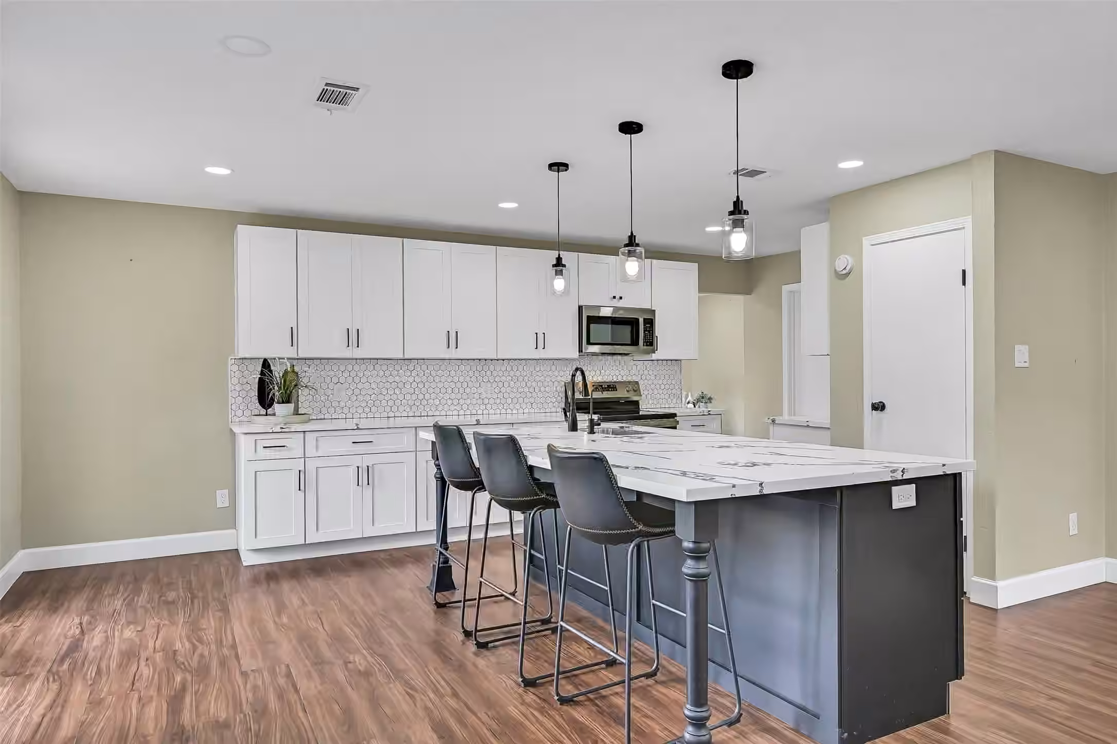 Photo 3 of 2710 Merrimac Drive, League City, TX