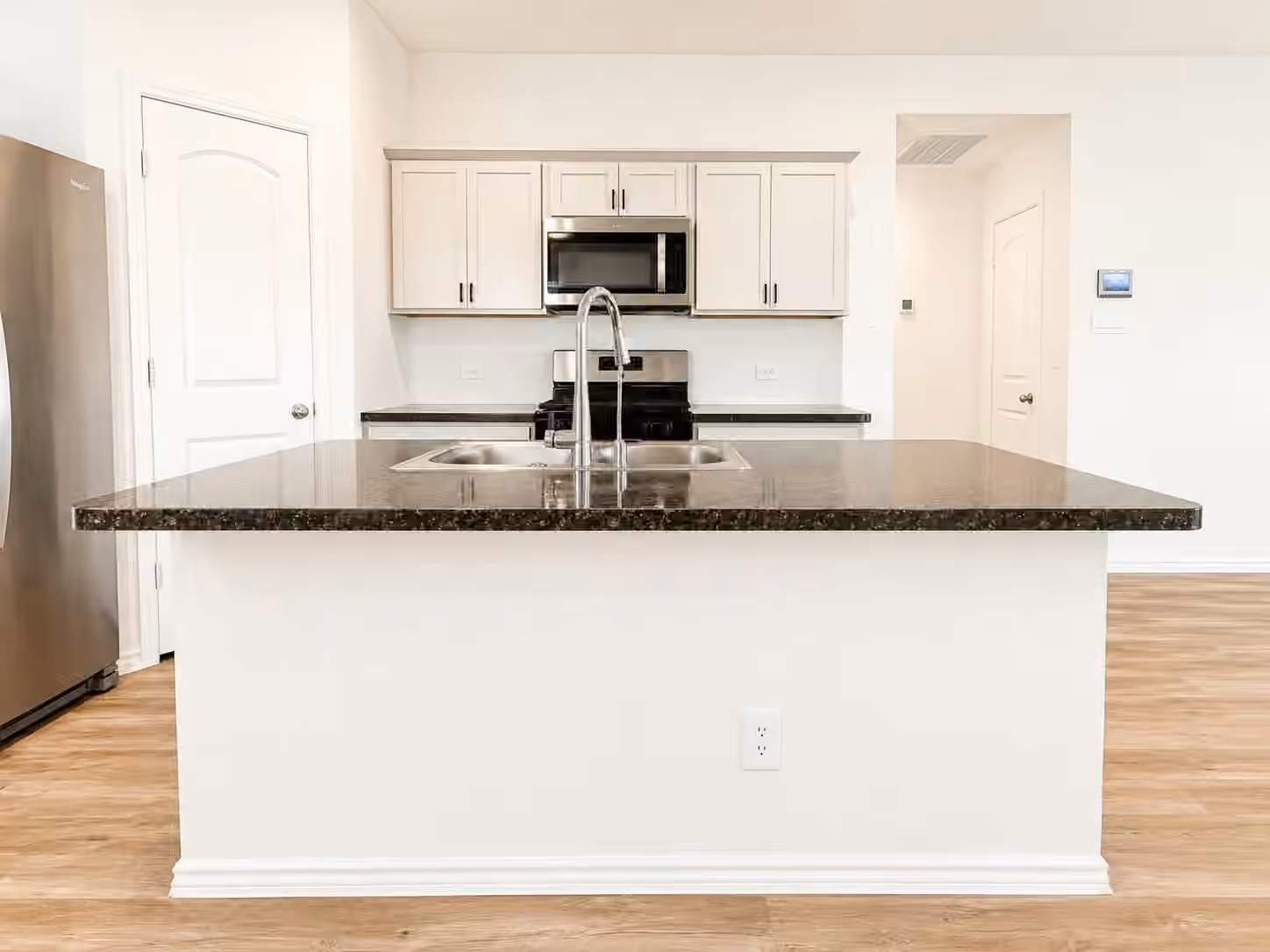 Photo 4 of 5407 Portwood Acres Drive, Spring, TX