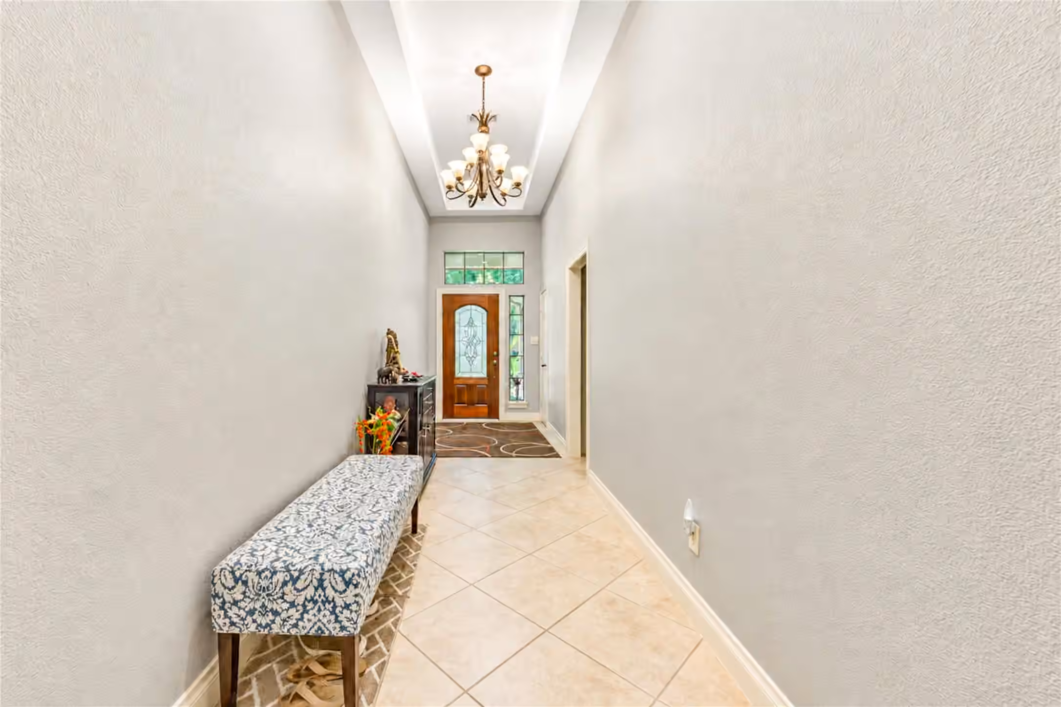 Photo 4 of 13401 Highland Lake Lane, Pearland, TX