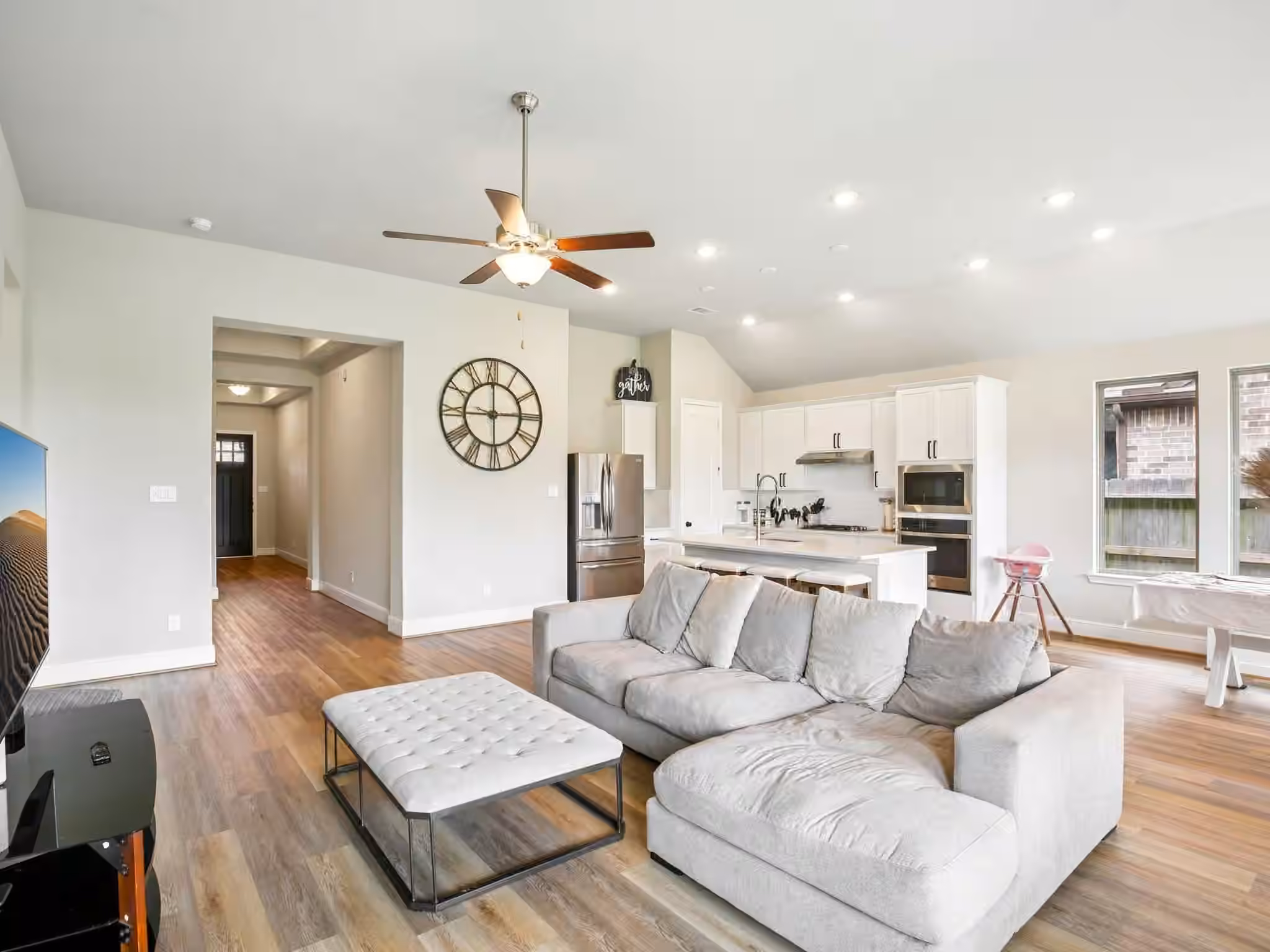 Photo 6 of 615 Livermore Street, Webster, TX