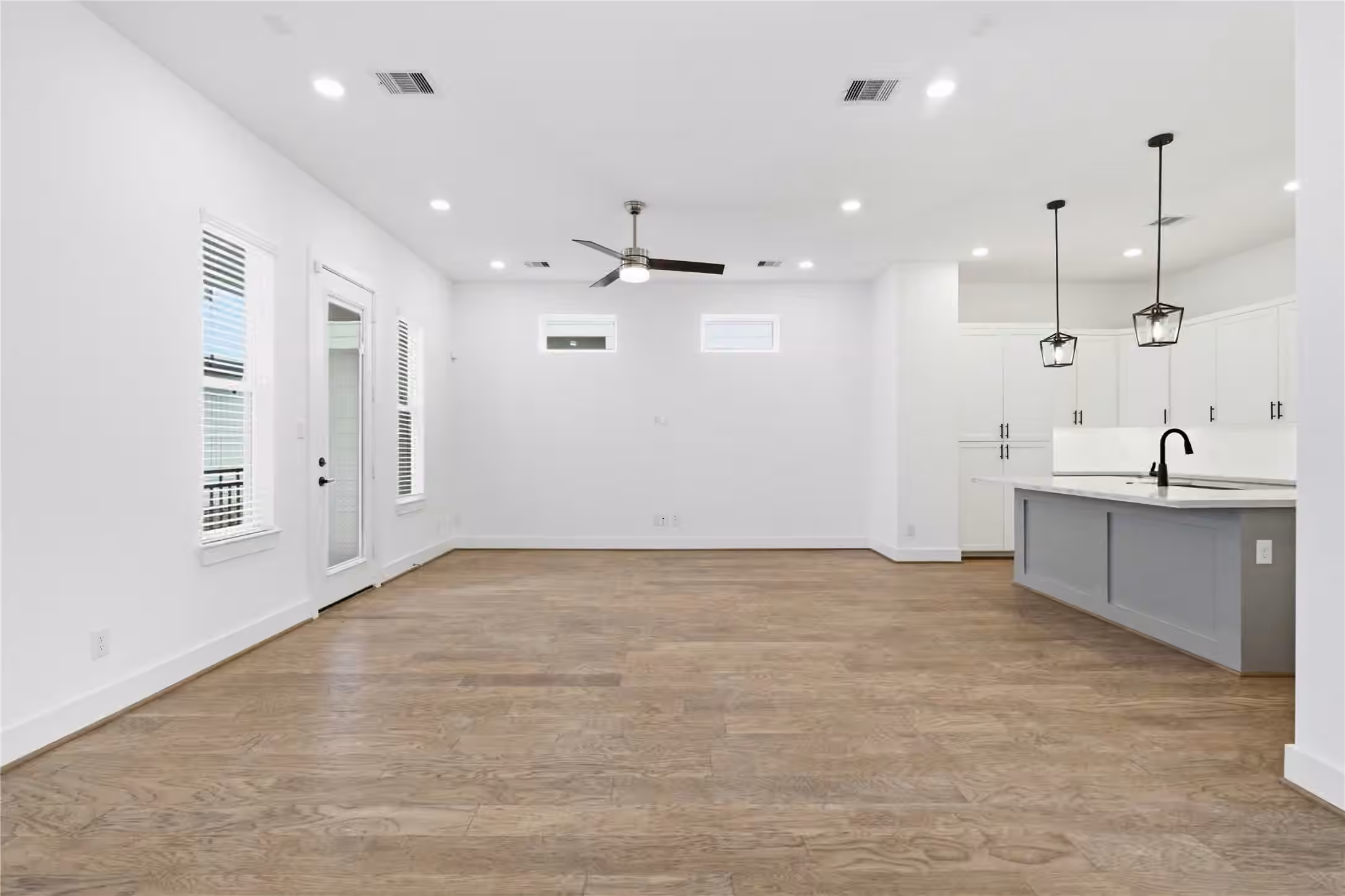 Photo 6 of 712 W Donovan Street C, Houston, TX