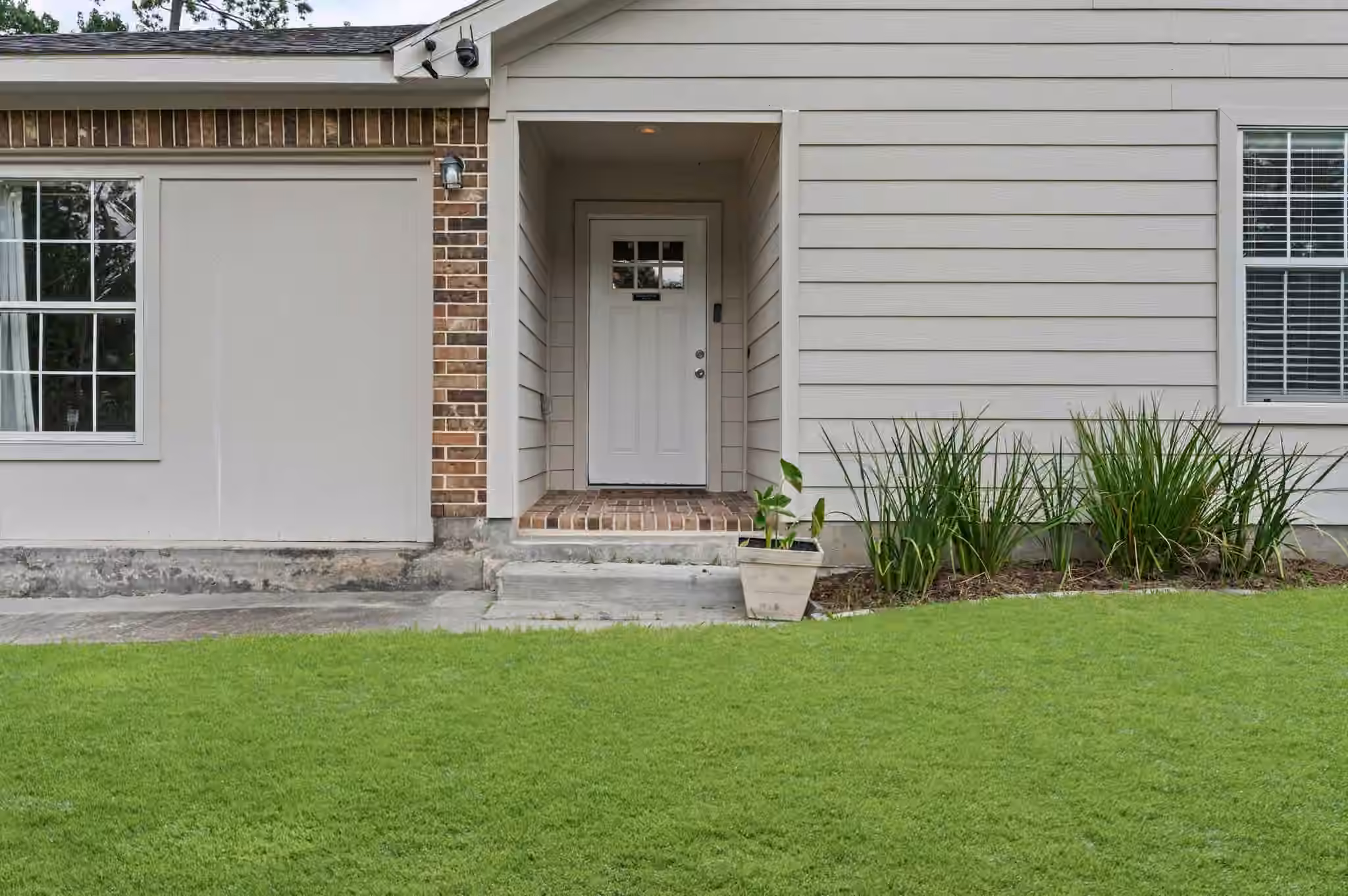 Photo 4 of 10920 Fairview Drive, Conroe, TX