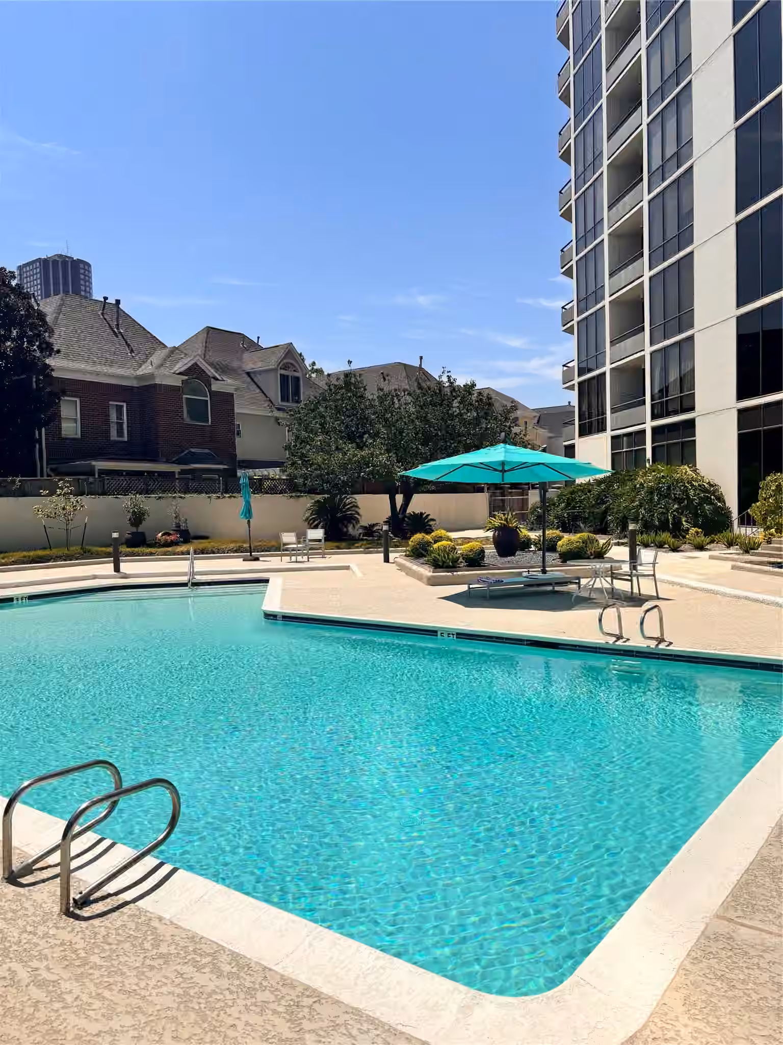 Photo 2 of 1111 Bering Drive 1205, Houston, TX