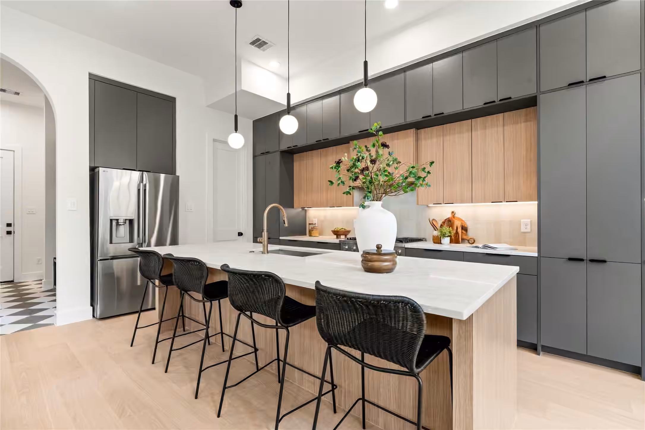 Photo 7 of 409 Walton Street B, Houston, TX