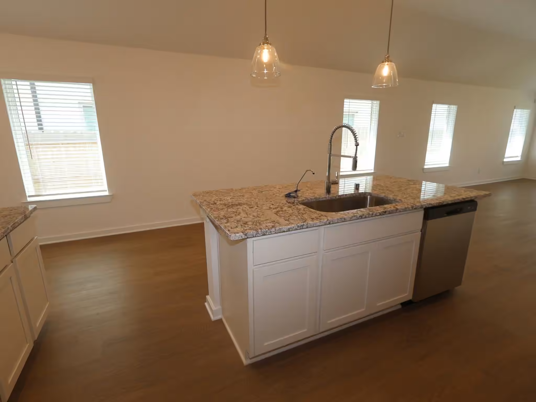 Photo 5 of 21686 Wave Hollow Drive, Cypress, TX