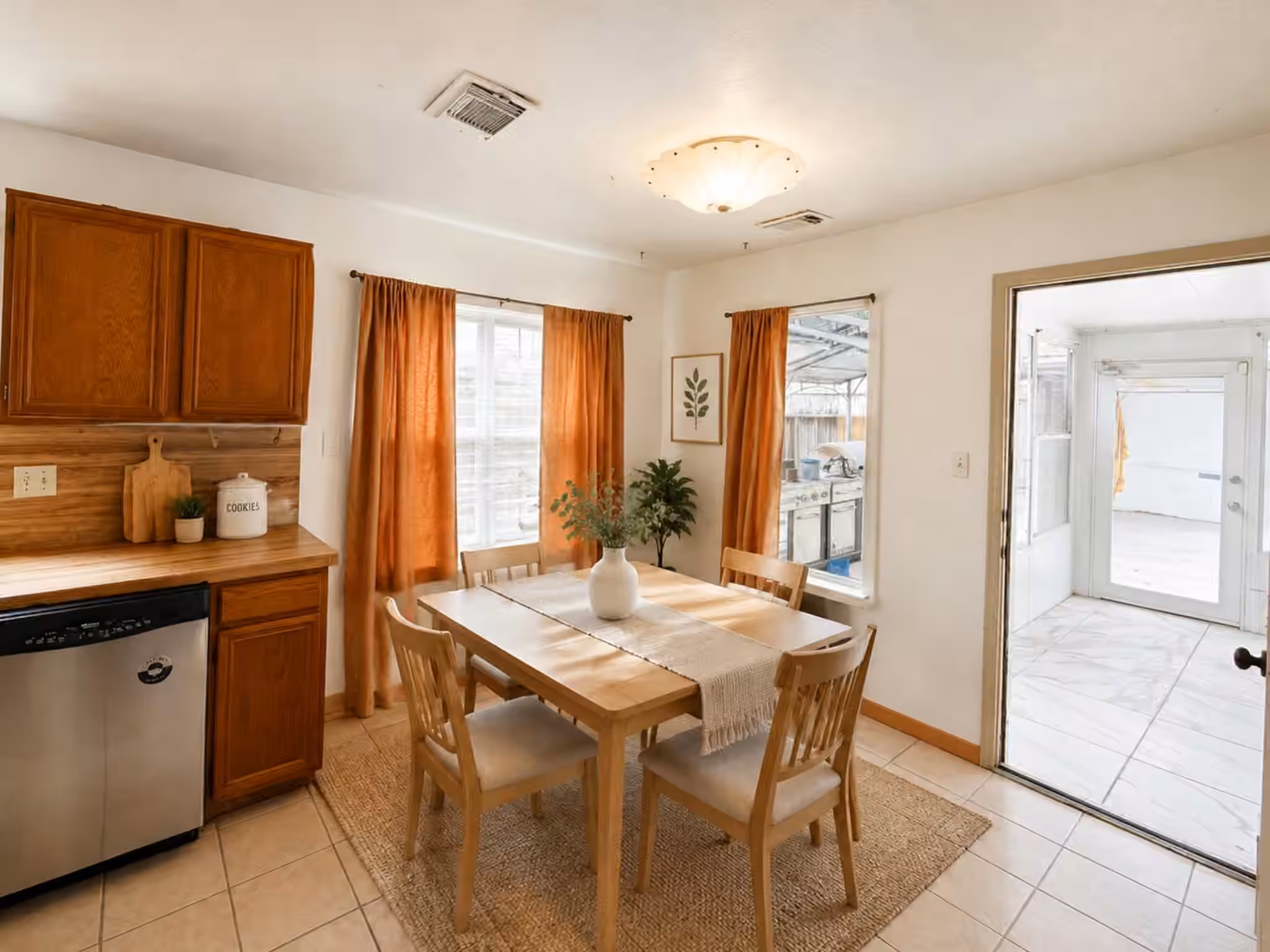 Photo 7 of 9114 Smokehollow Drive, Houston, TX