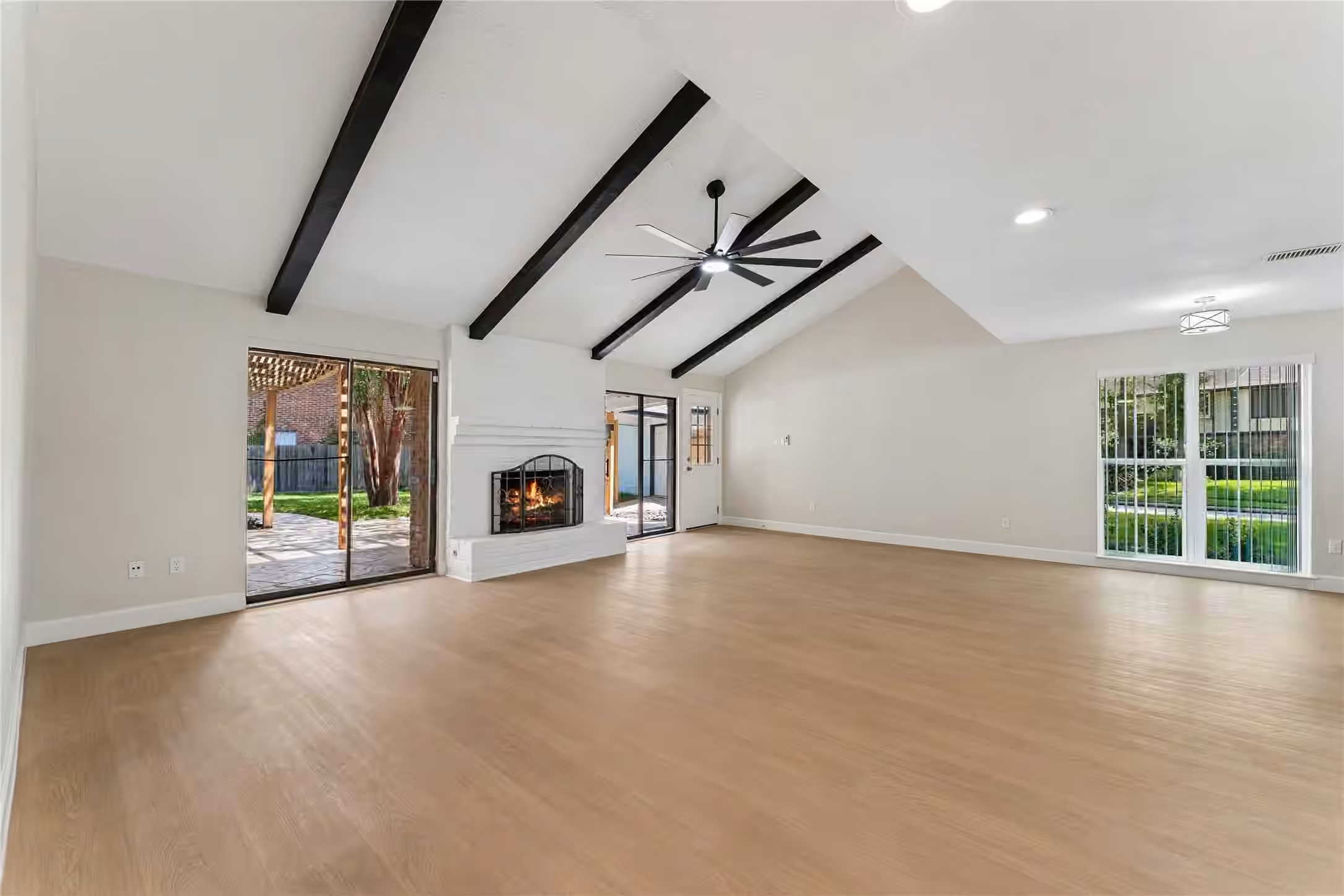 Photo 7 of 2022 Morton League Road, Richmond, TX