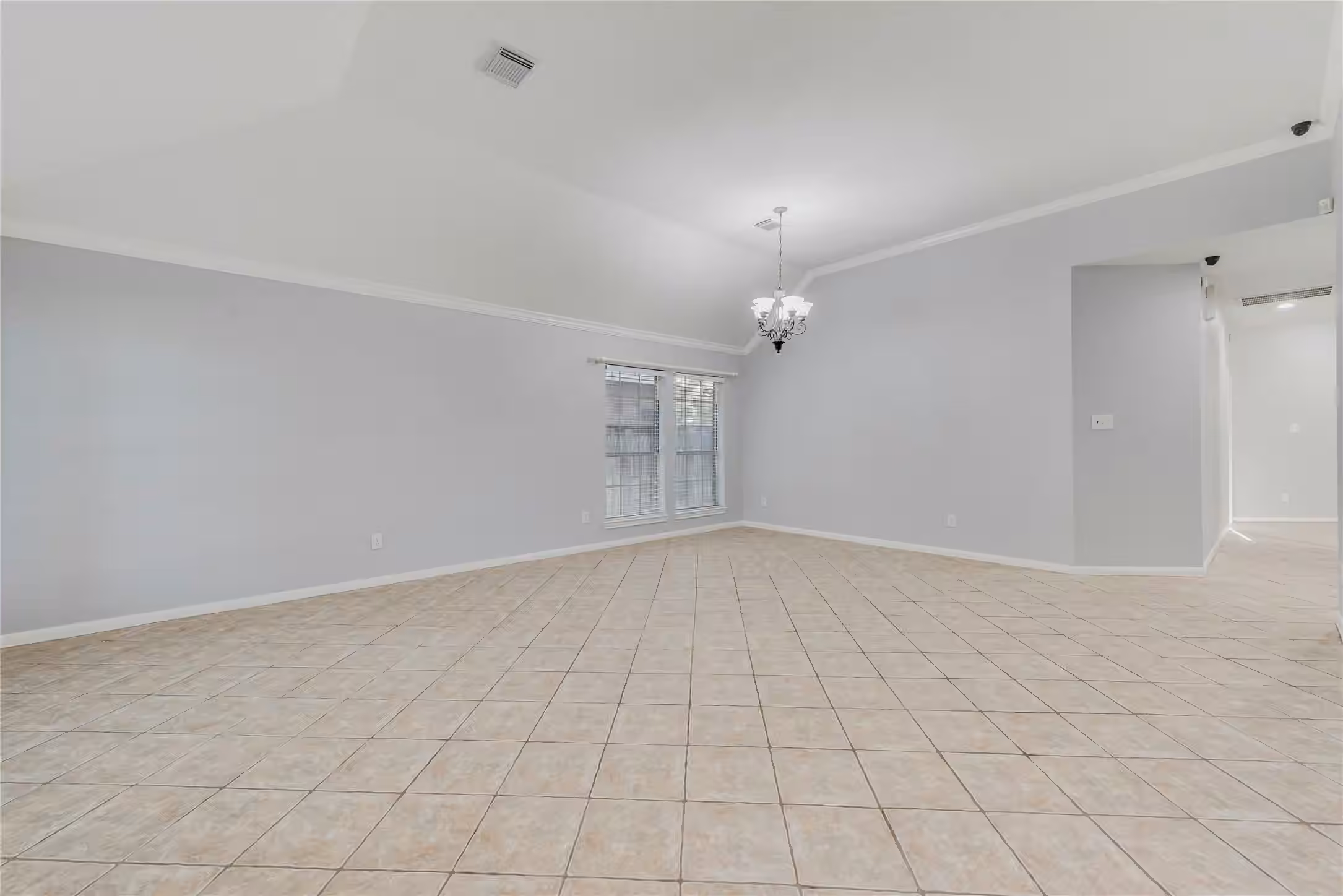 Photo 3 of 2311 Piney Woods Drive, Pearland, TX