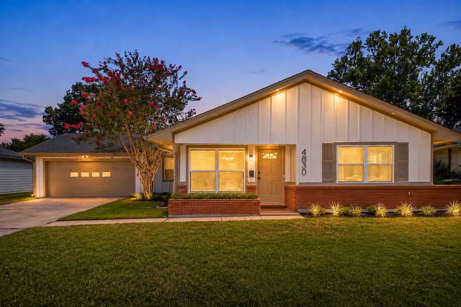Photo of 4830 Hummingbird Street, Houston, TX
