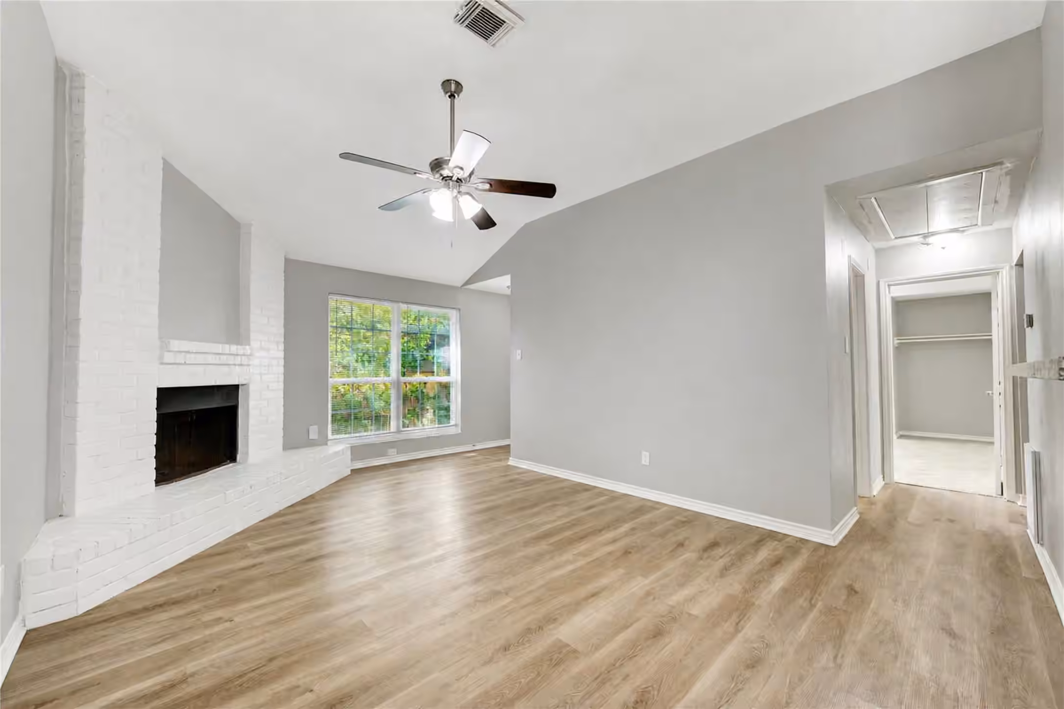 Photo 6 of 15814 Murrelet Court, Humble, TX