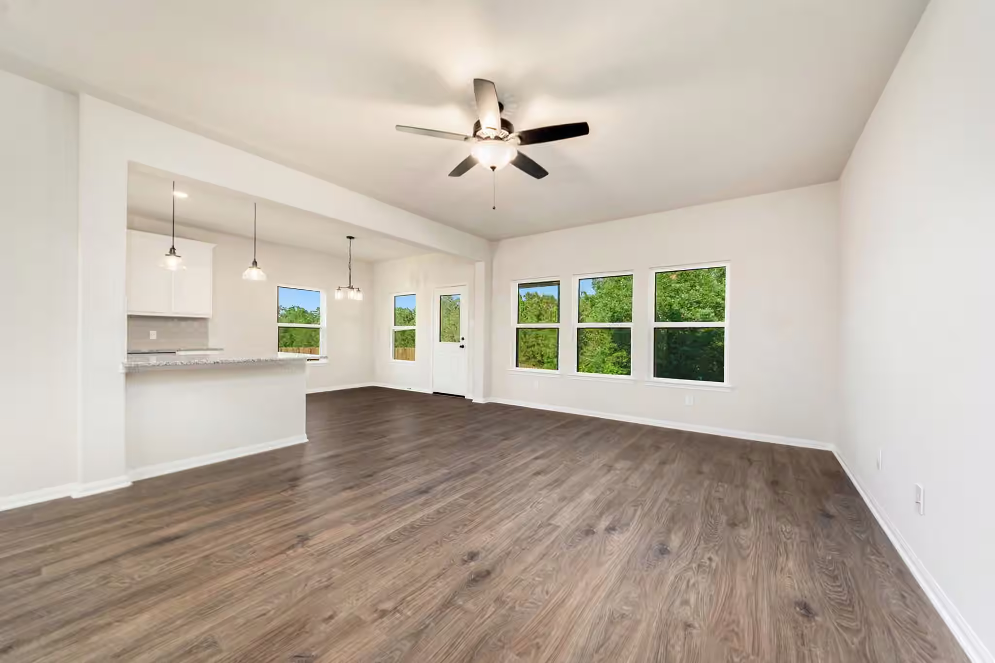 Photo 5 of 233 Crestview Drive, West Columbia, TX