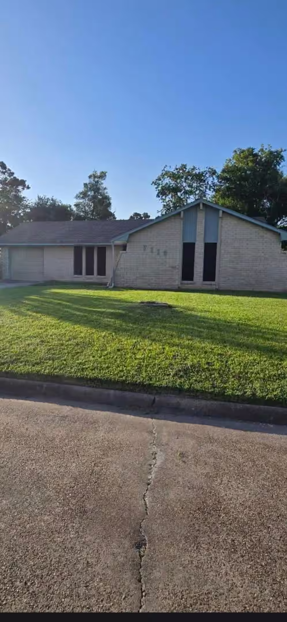 Photo of 7119 Pittswood Lane, Houston, TX