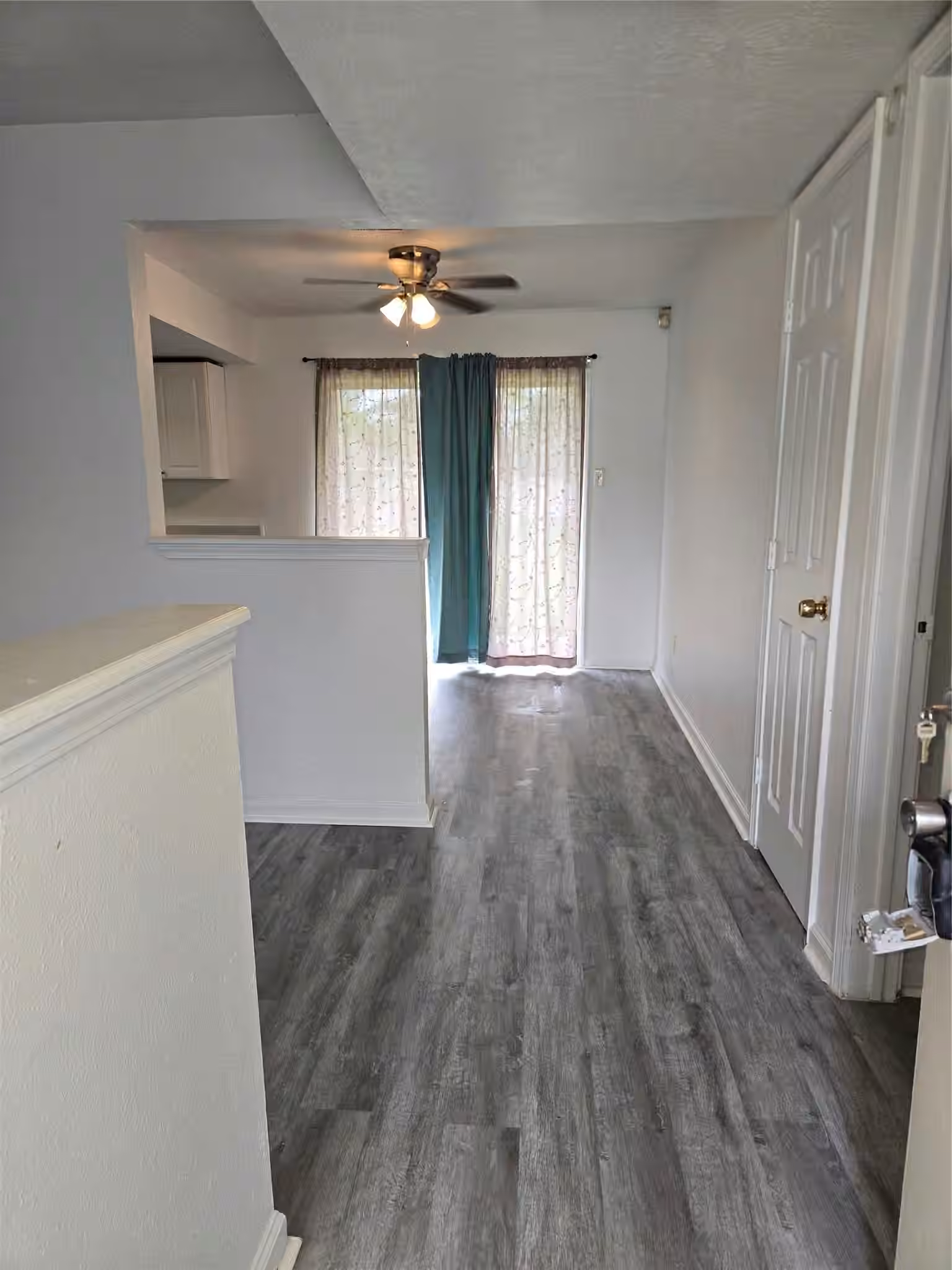 Photo 2 of 7119 Pittswood Lane, Houston, TX