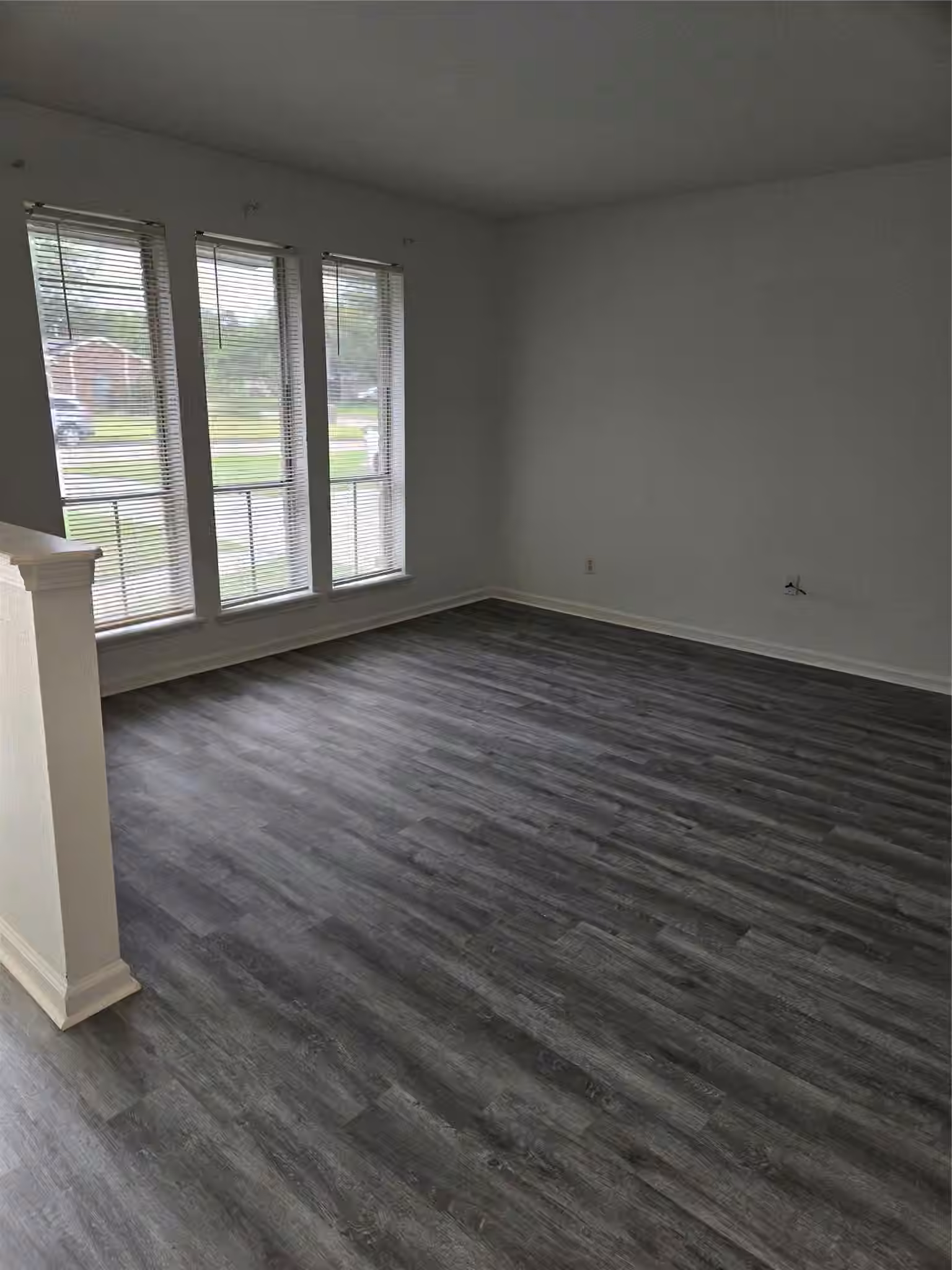 Photo 3 of 7119 Pittswood Lane, Houston, TX
