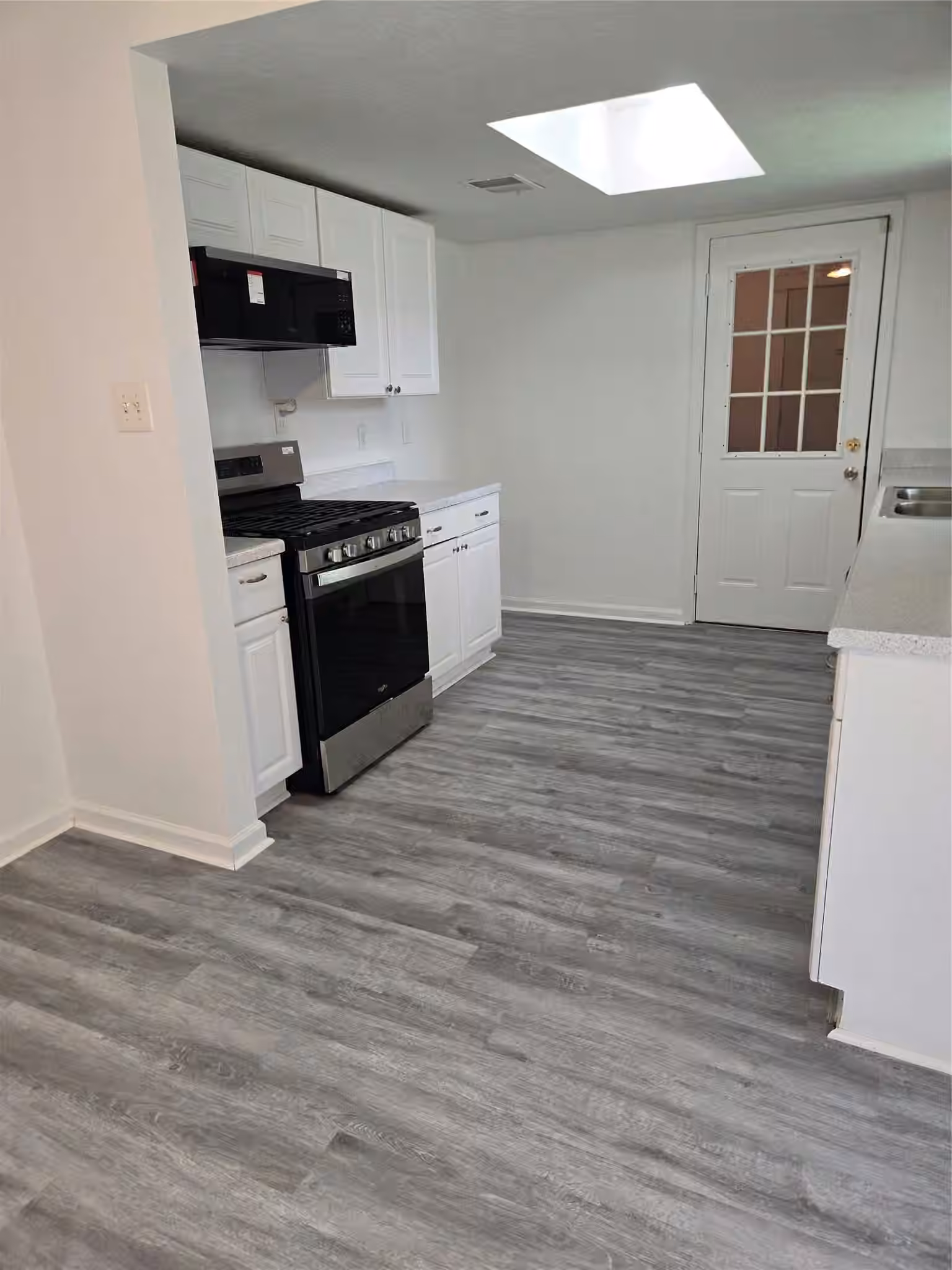 Photo 5 of 7119 Pittswood Lane, Houston, TX