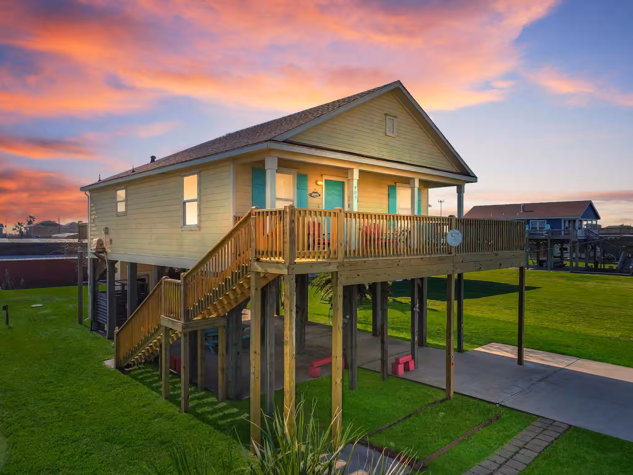 Photo of 905 Sage Road, Crystal Beach, TX 77650