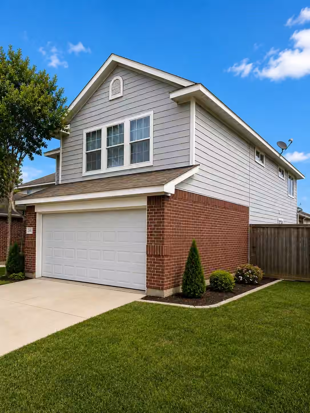 Photo 2 of 12615 Roble Court, Houston, TX
