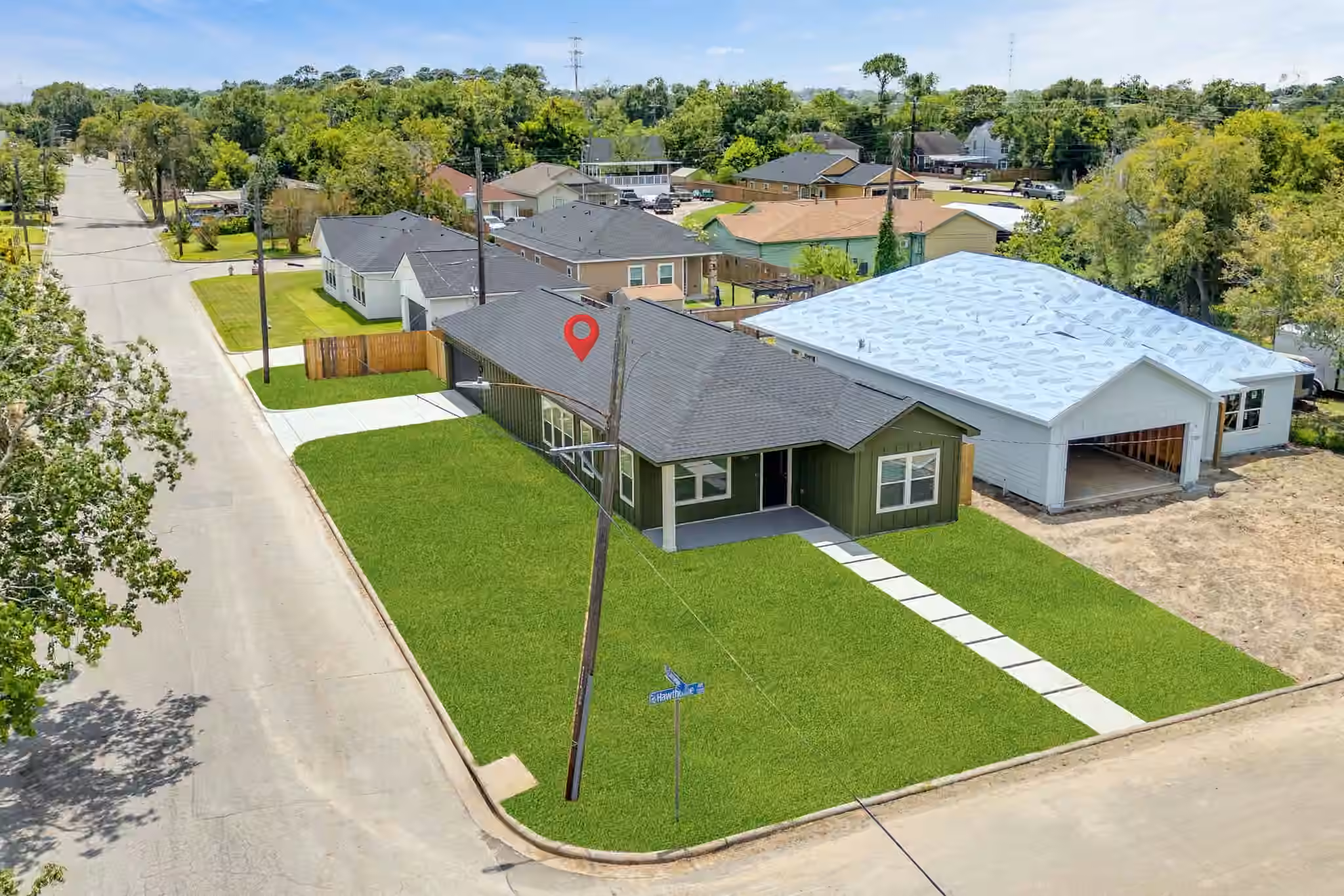 Photo of 1301 Hawthorne Street, Baytown, TX 77520